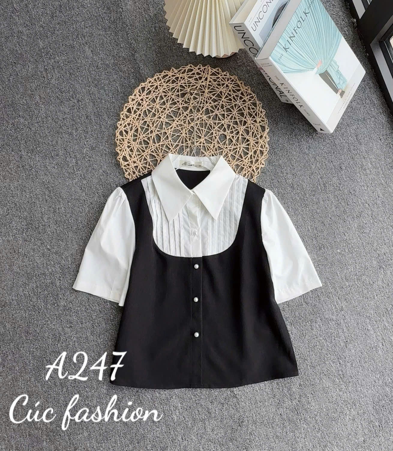 A247 Áo sơ mi cổ xếp ly cúc ngọc