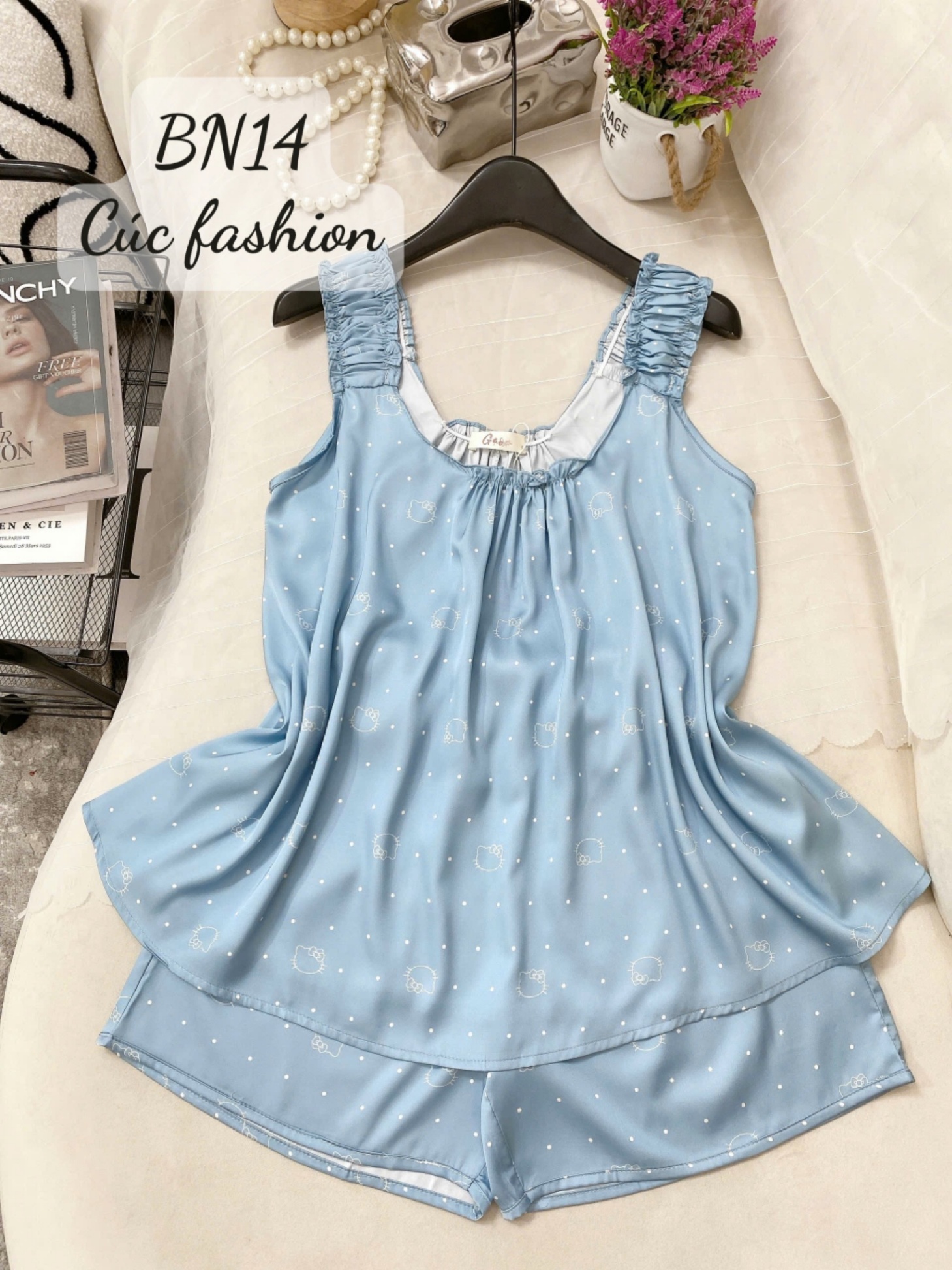 BN14 Bộ ngủ hello kitty