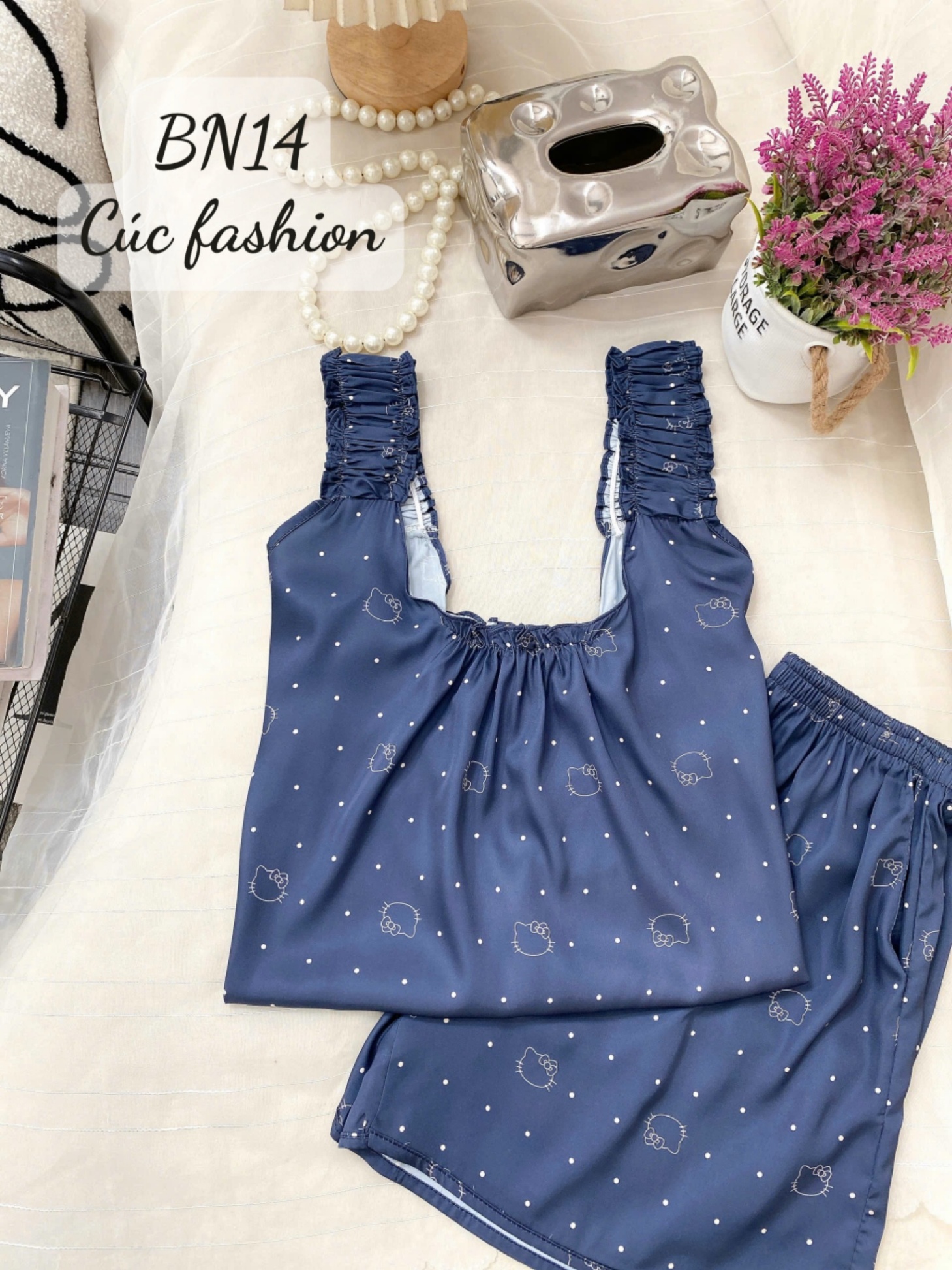BN14 Bộ ngủ hello kitty