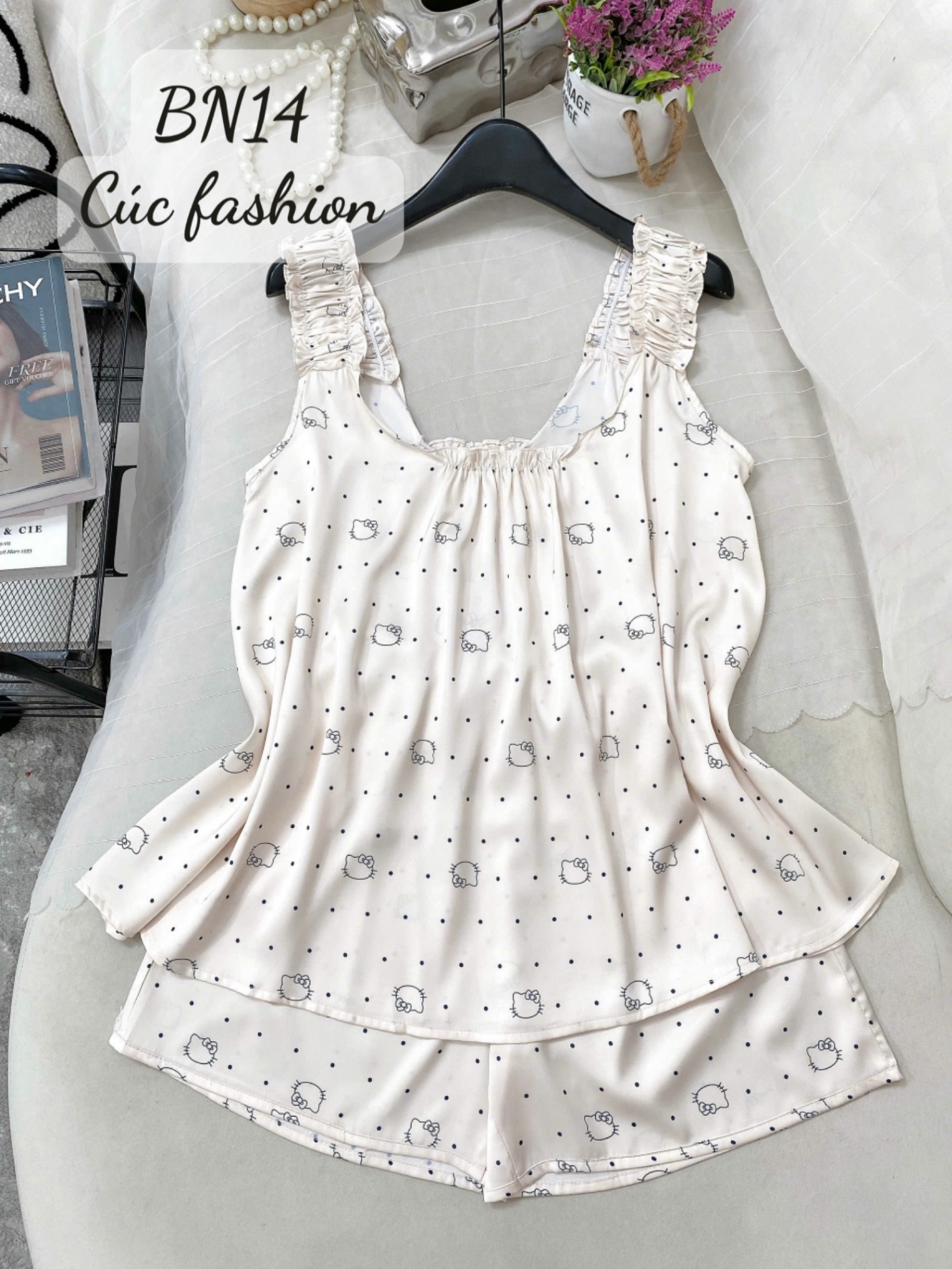 BN14 Bộ ngủ hello kitty