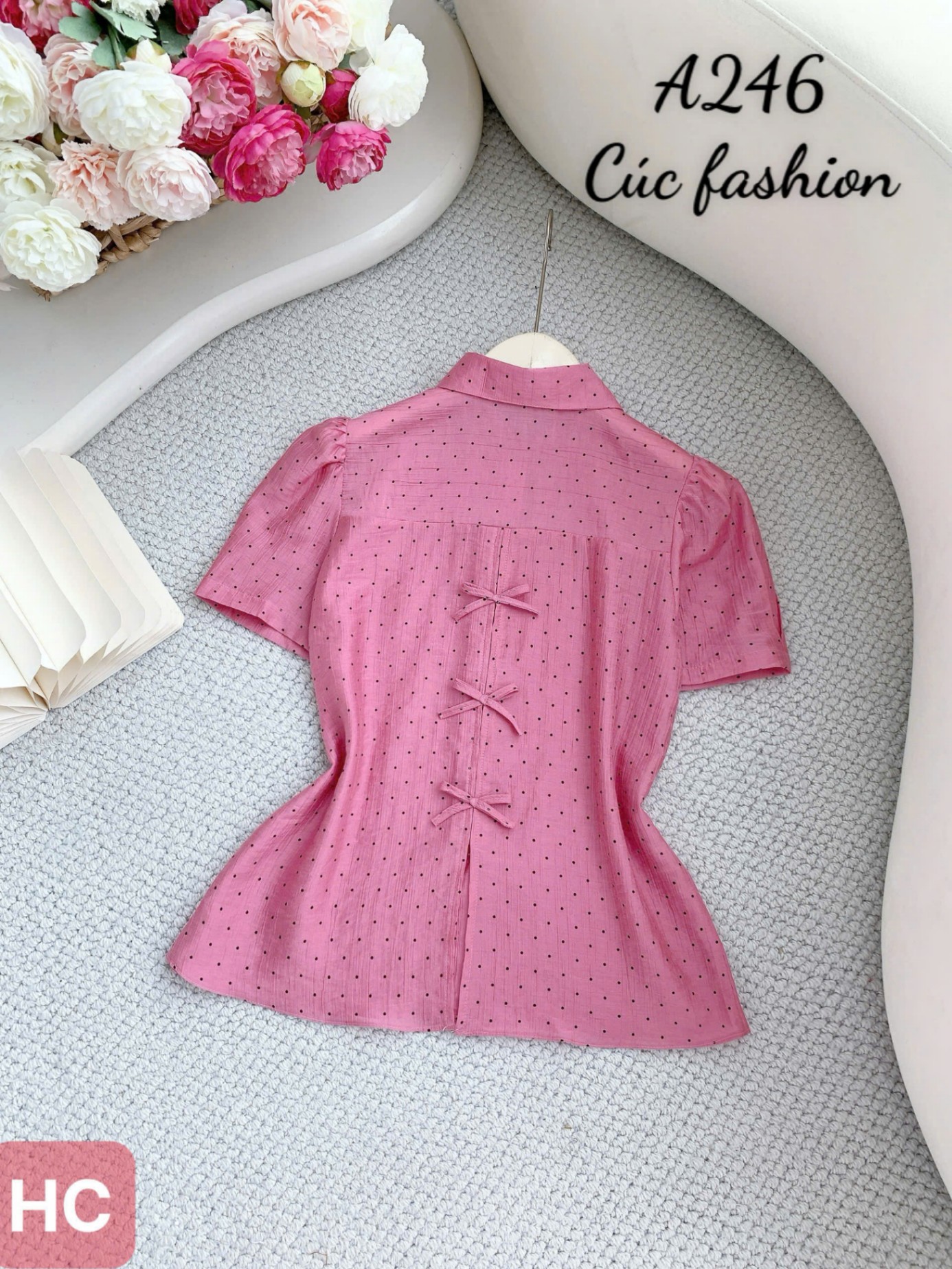 A246 Áo sơ mi nơ cổ họa tiết chấm bi