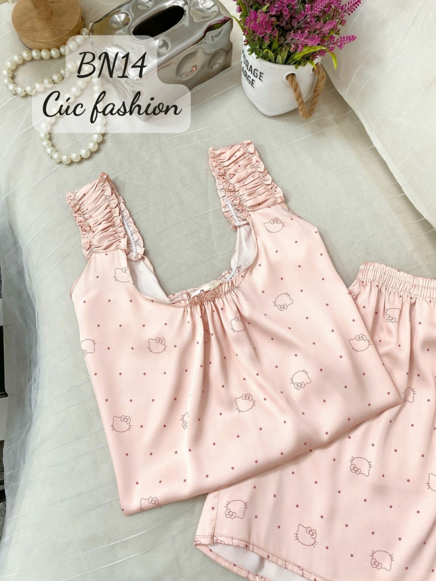 BN14 Bộ ngủ hello kitty