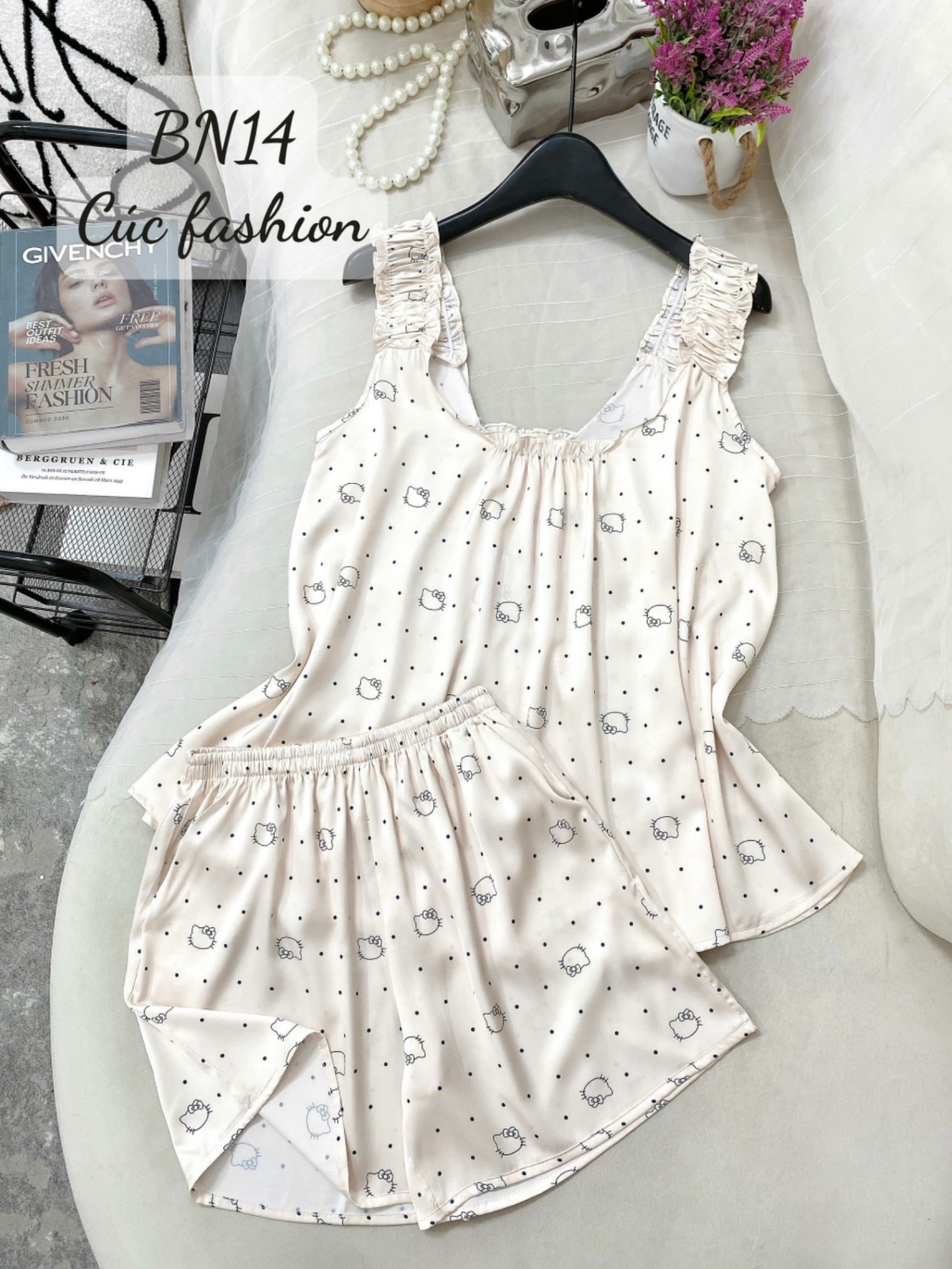BN14 Bộ ngủ hello kitty