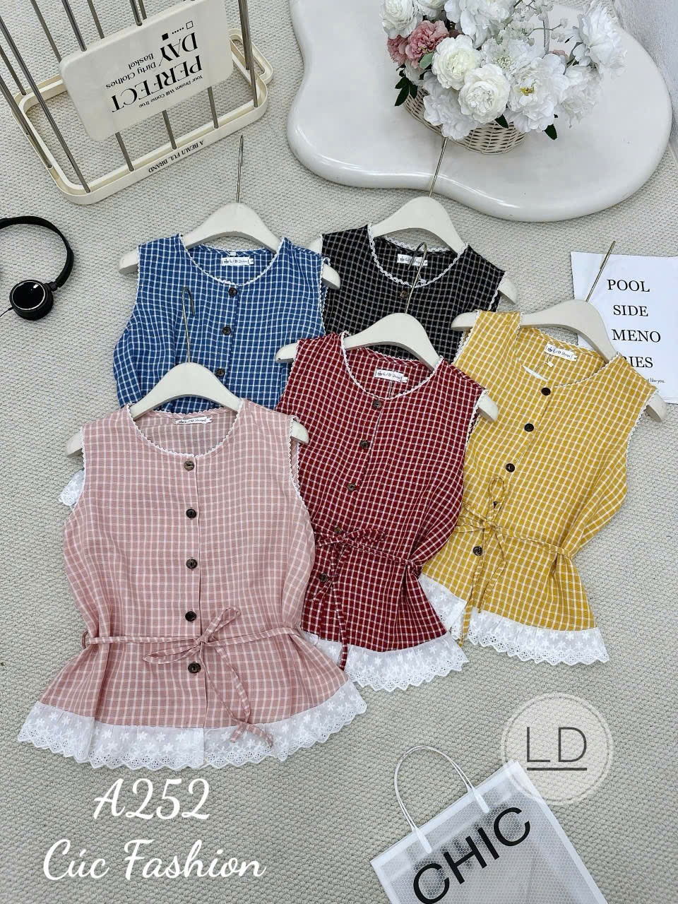 A252 Áo sát nách kẻ phối ren