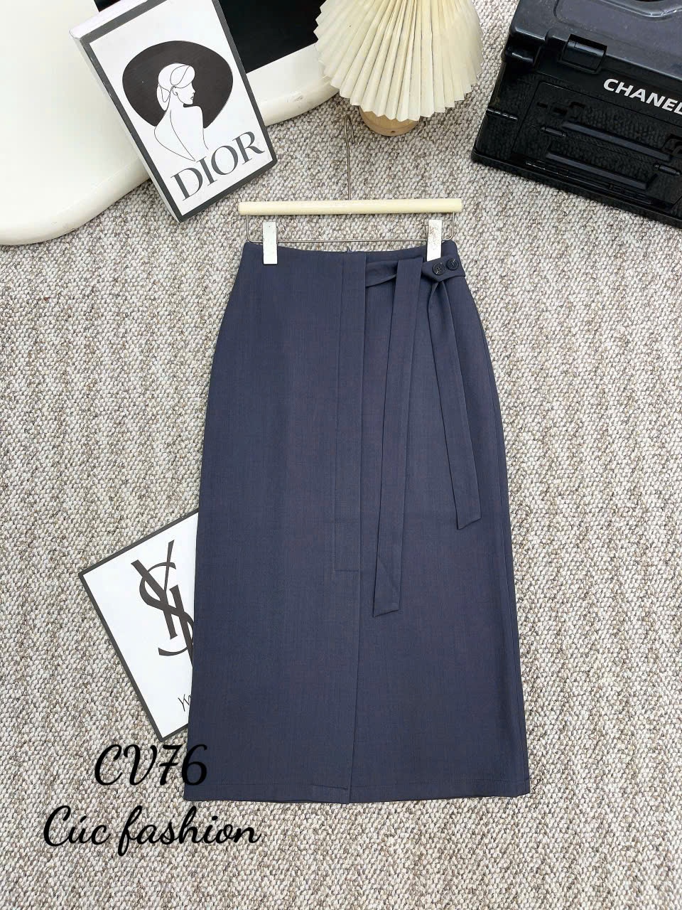 CV76 Chân váy A vạt dây 2 khuy