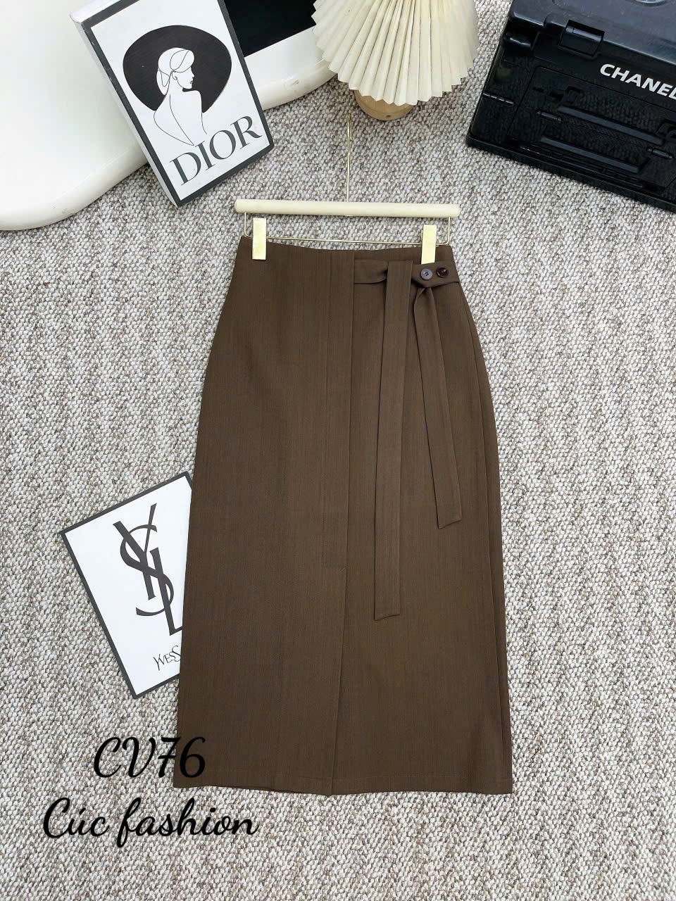 CV76 Chân váy A vạt dây 2 khuy
