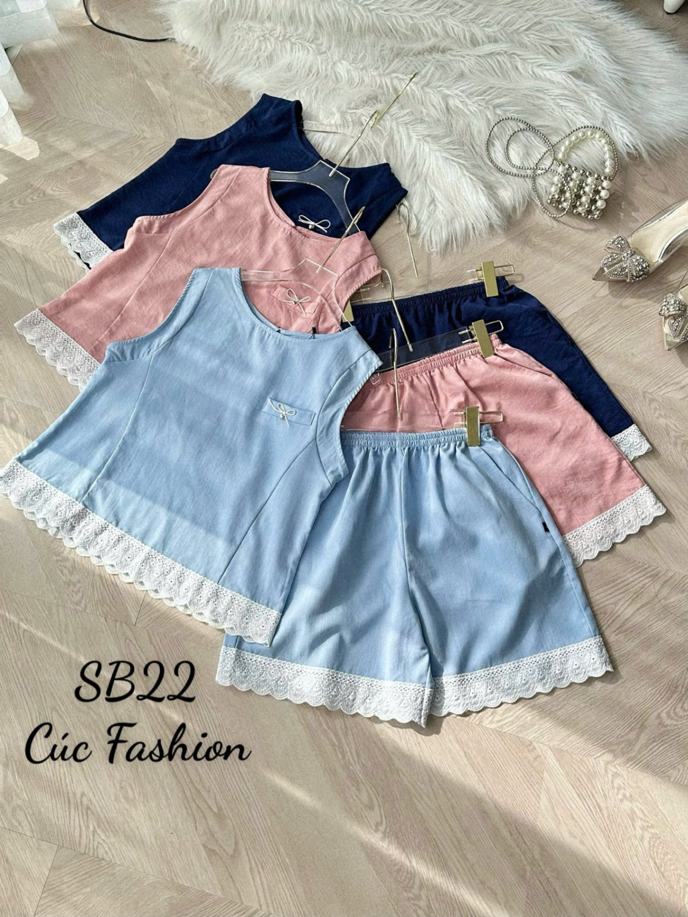 SB22 Set đũi xước quần áo phối ren
