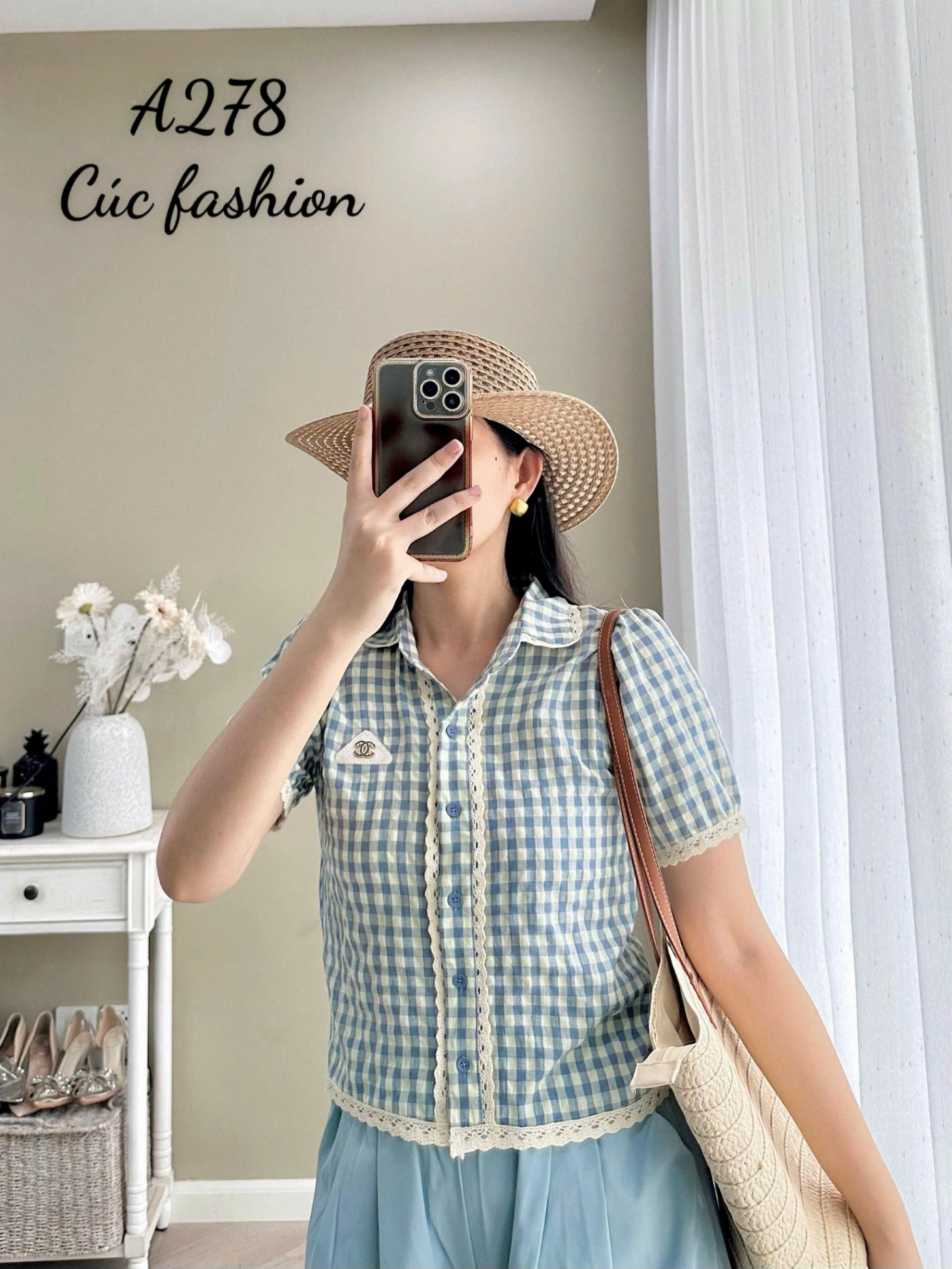 A278 Áo sơ mi kẻ caro viền ren