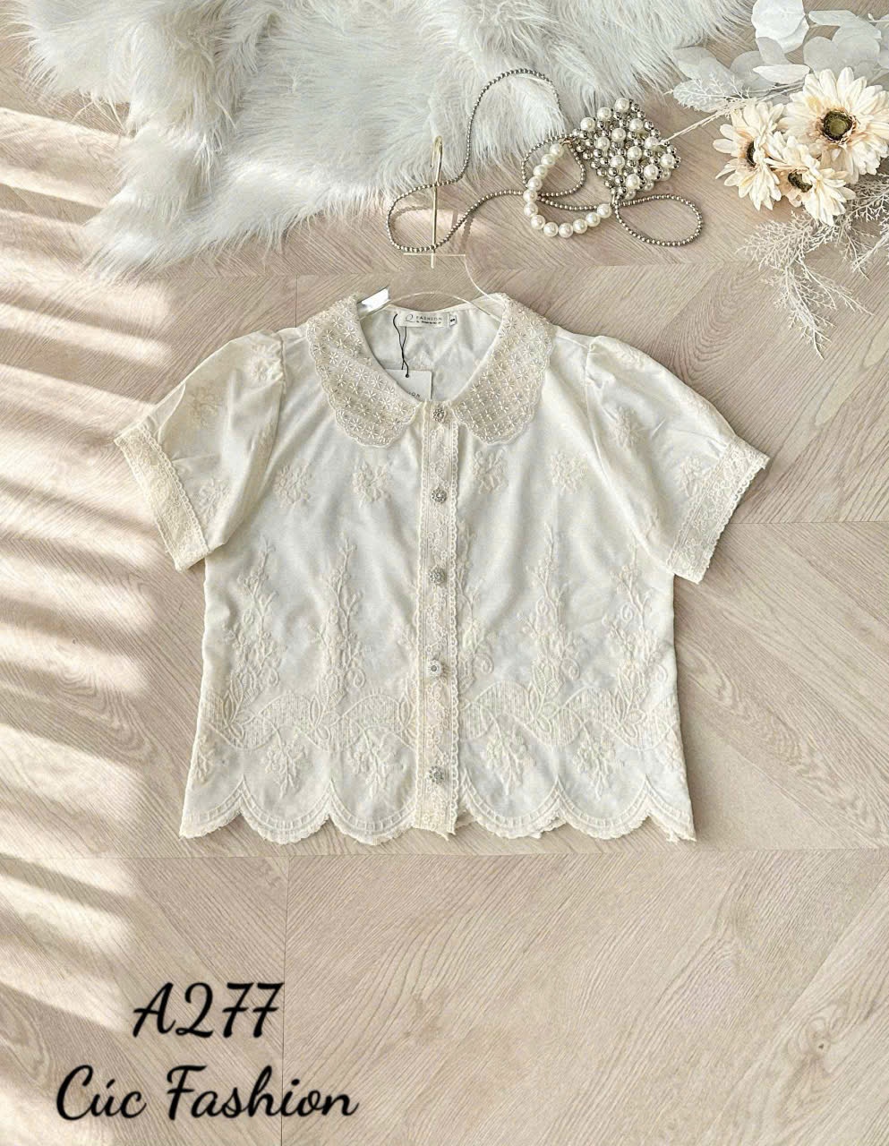 A277 Áo ren cúc ngọc cổ đính đá