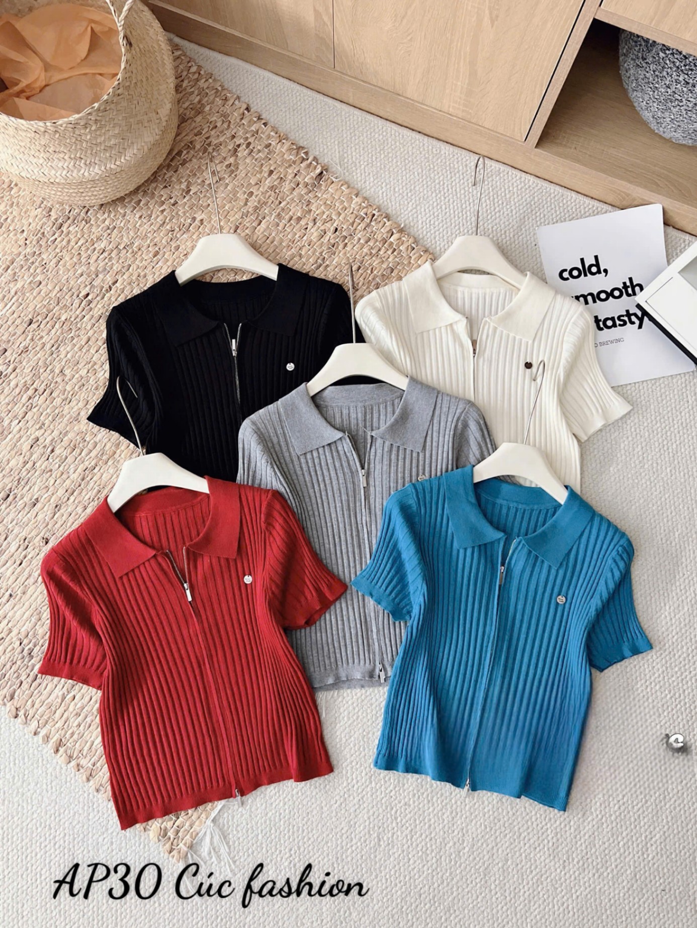 AP30 Áo len cộc khóa kéo