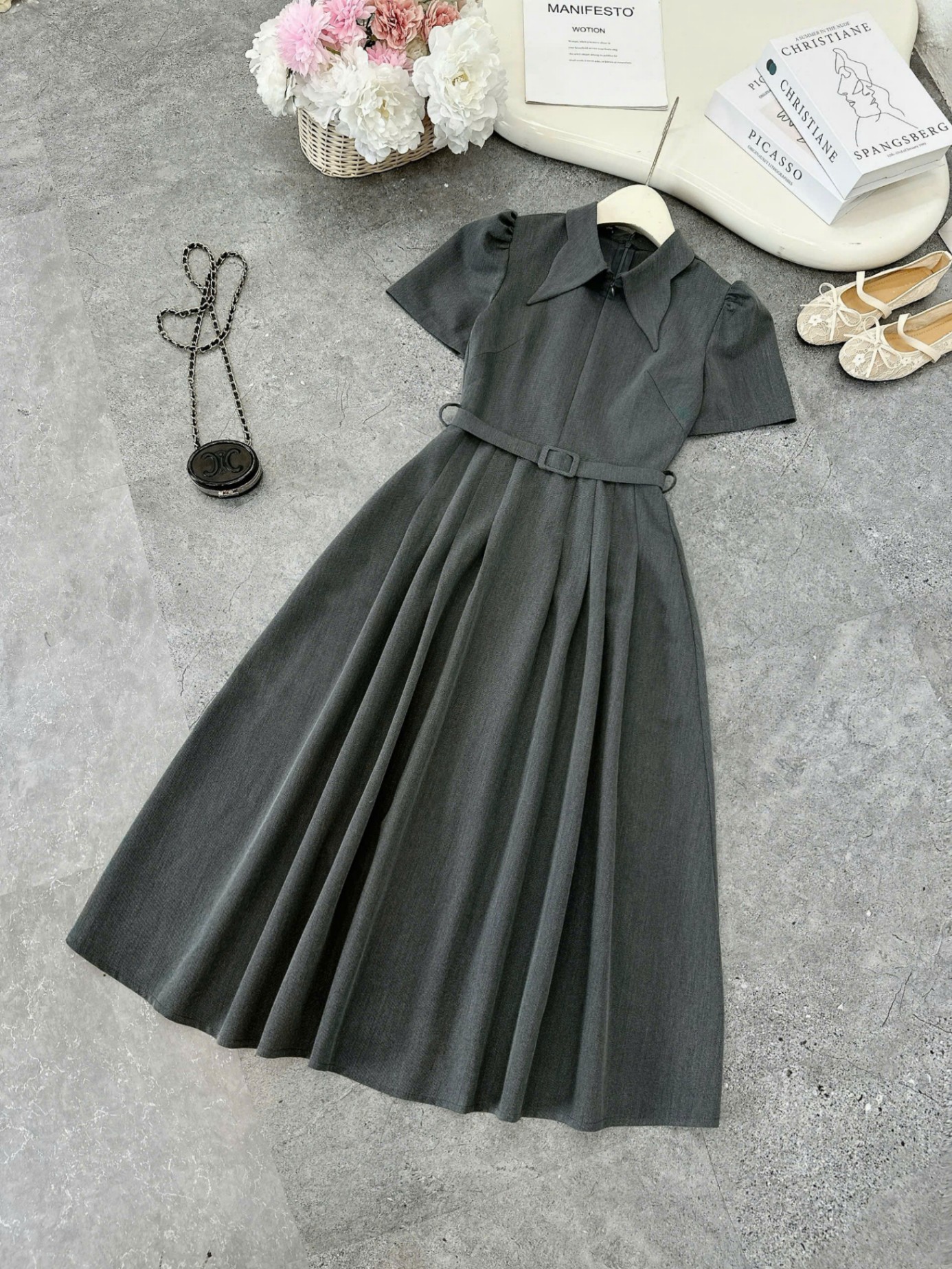 VX35 Váy liền cổ lượn