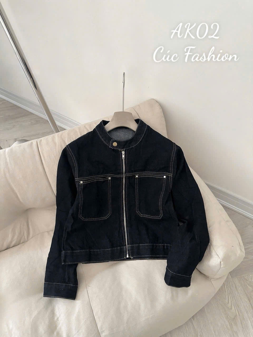 AK02 Áo khoác jeans cổ tròn