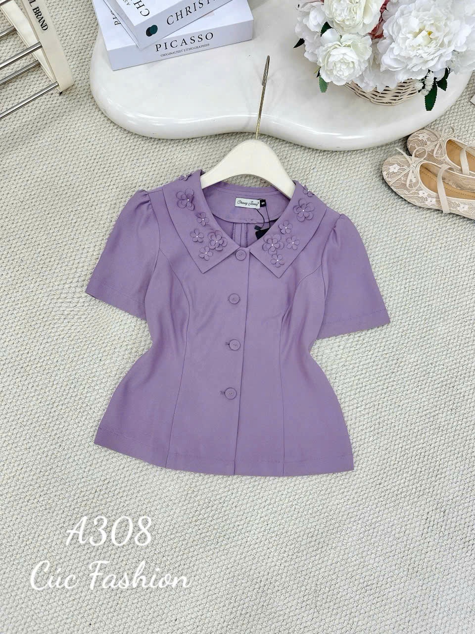A308 Áo ký giả cố đính hoa nhí