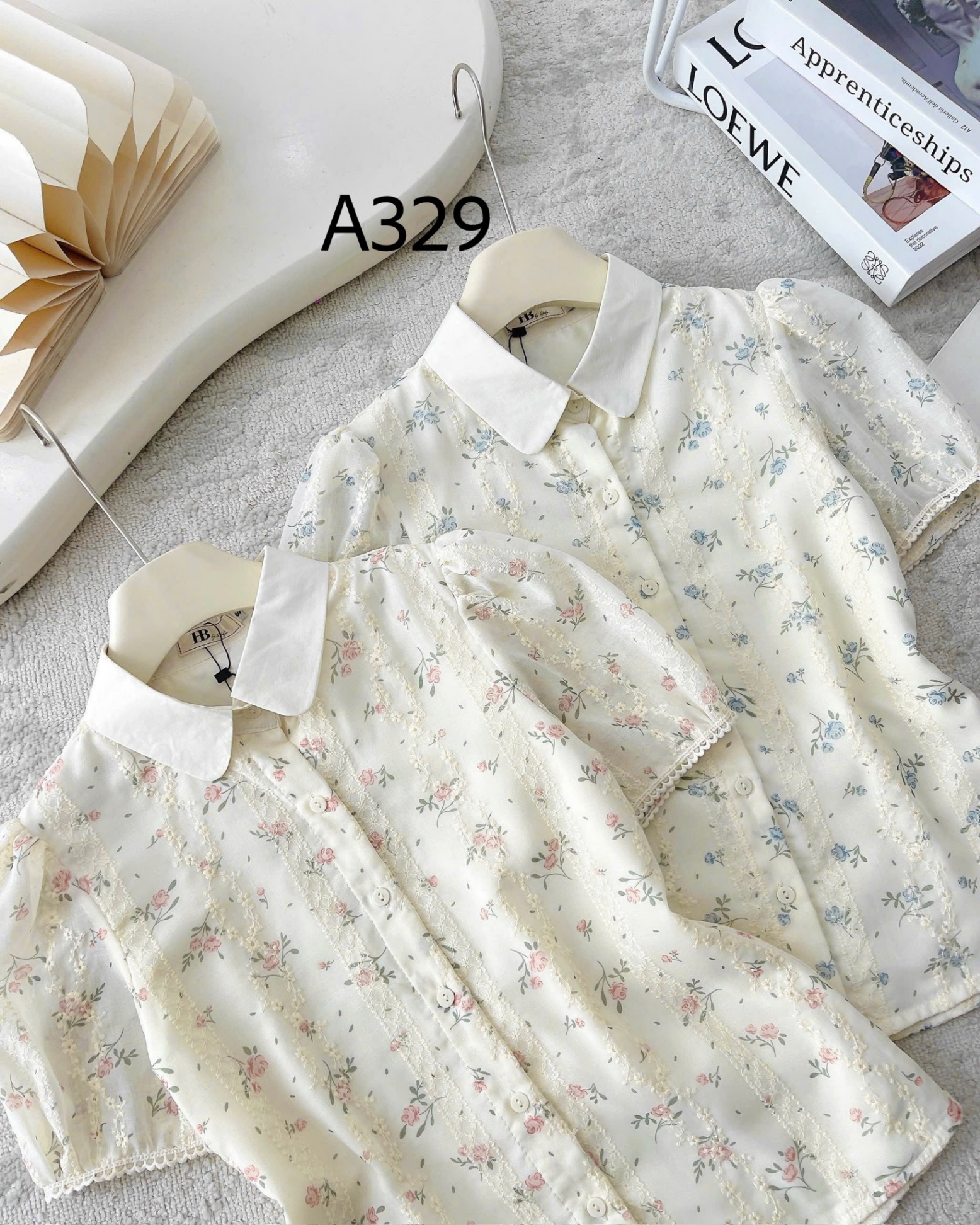 A329 Ao sơ mi cổ sen hoa nhí