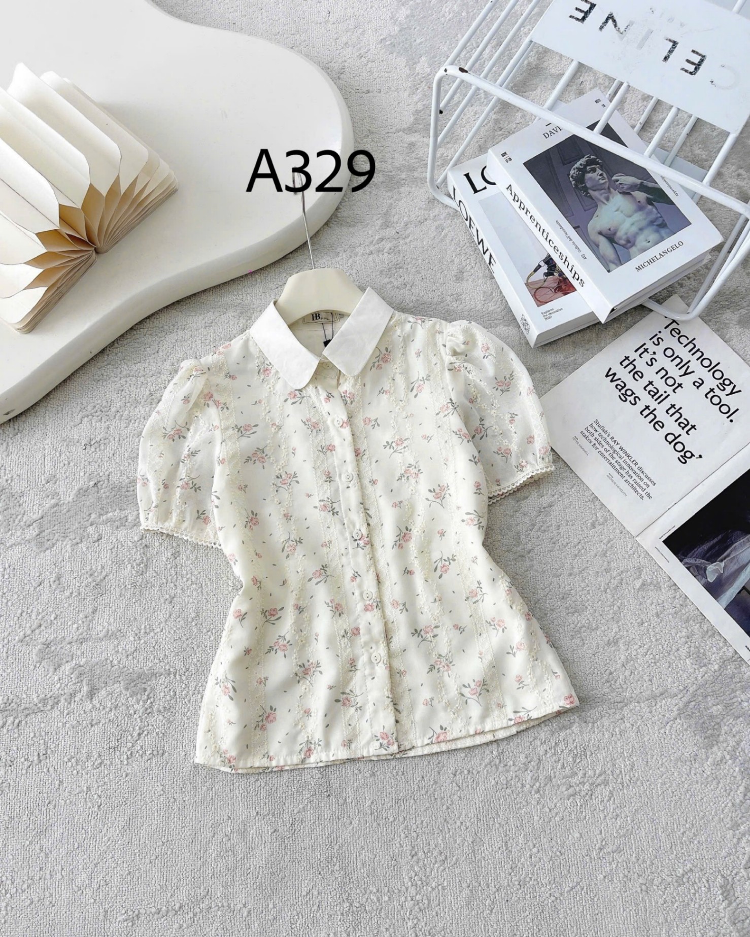 A329 Ao sơ mi cổ sen hoa nhí