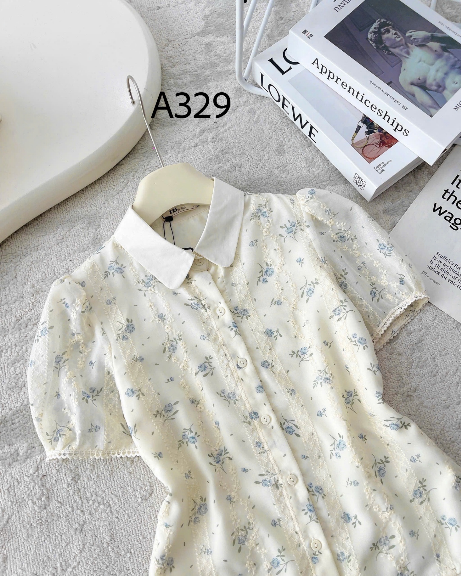 A329 Ao sơ mi cổ sen hoa nhí