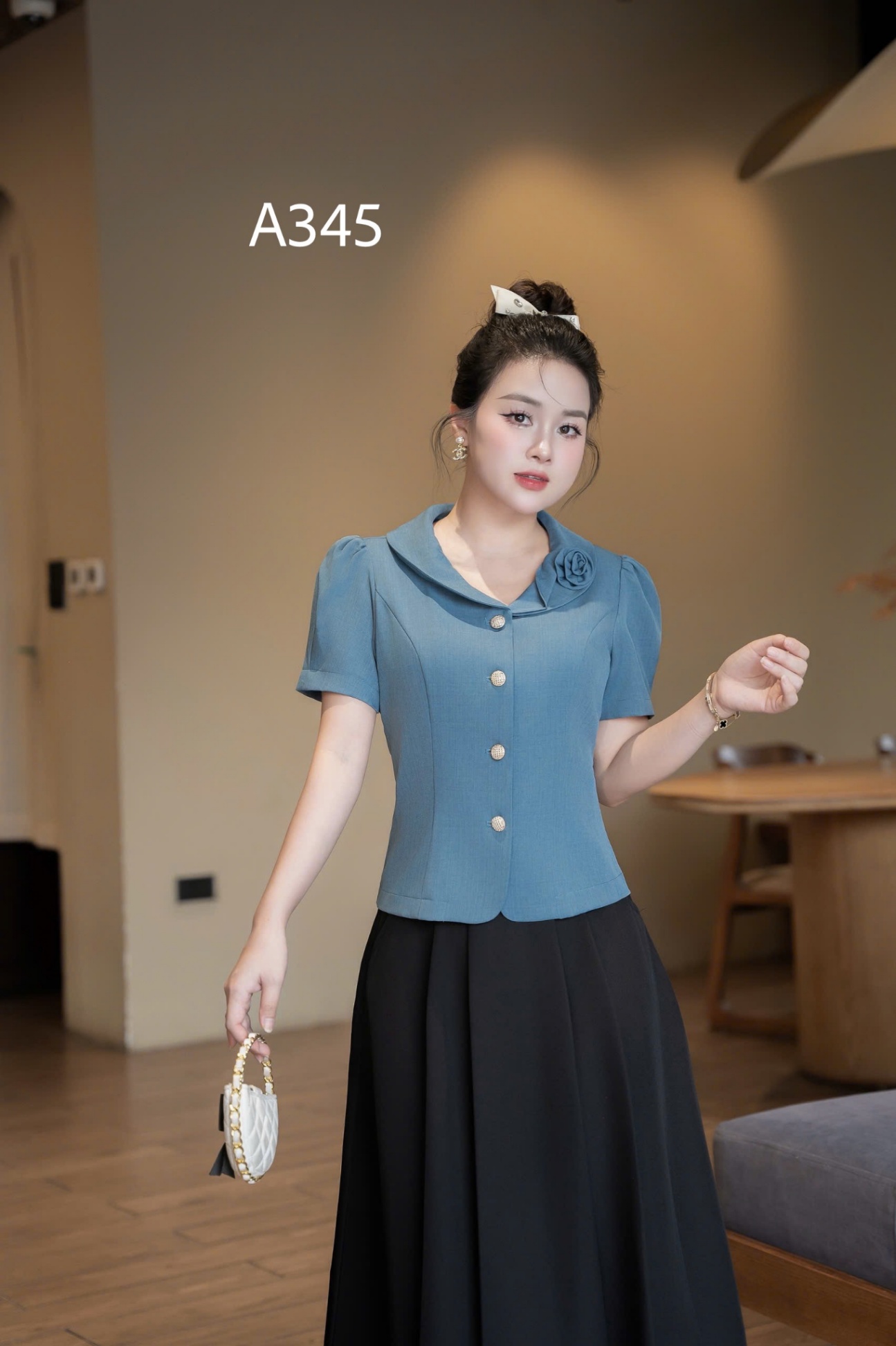 A345 Áo kí giả cổ hoa