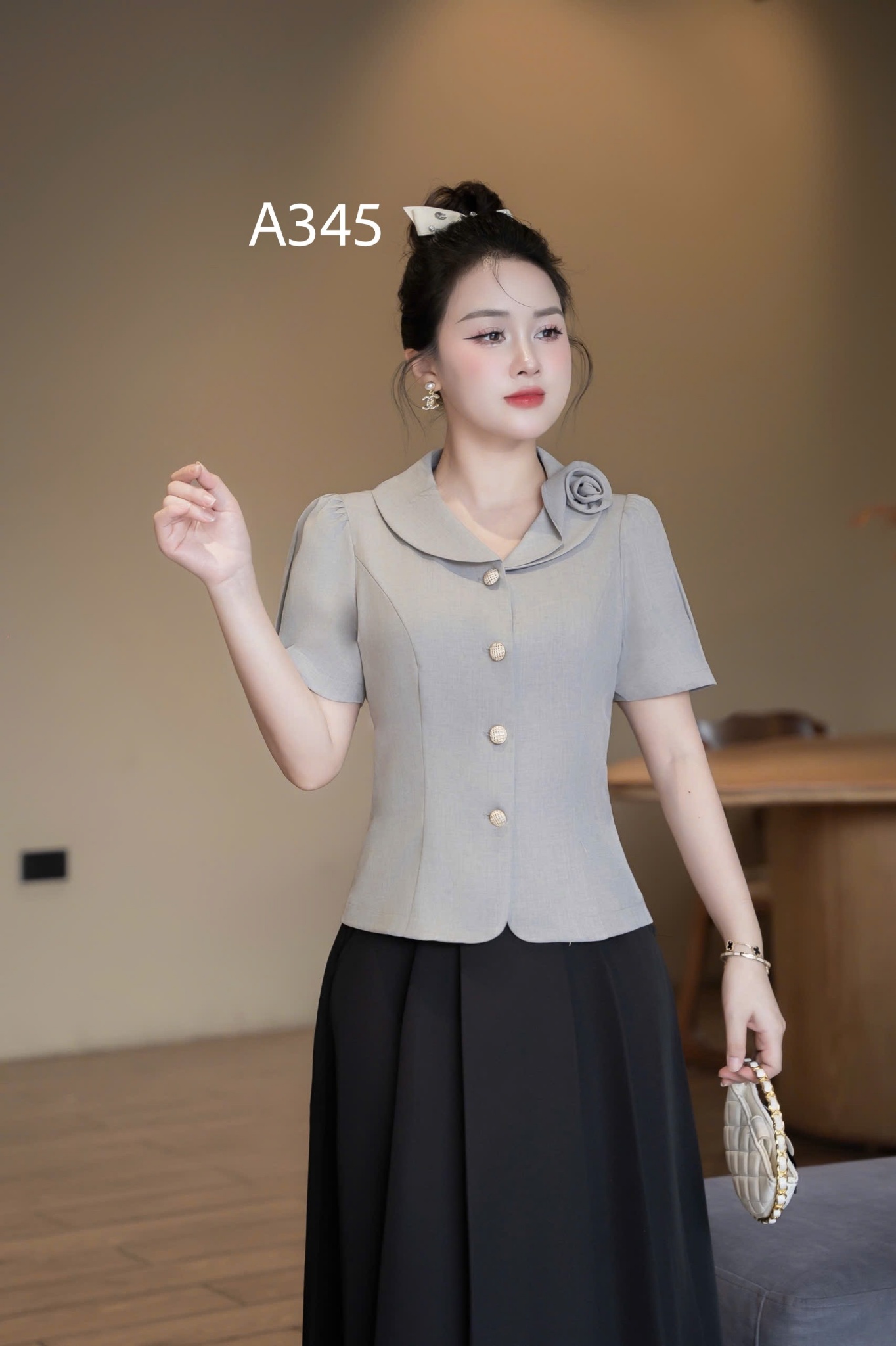 A345 Áo kí giả cổ hoa