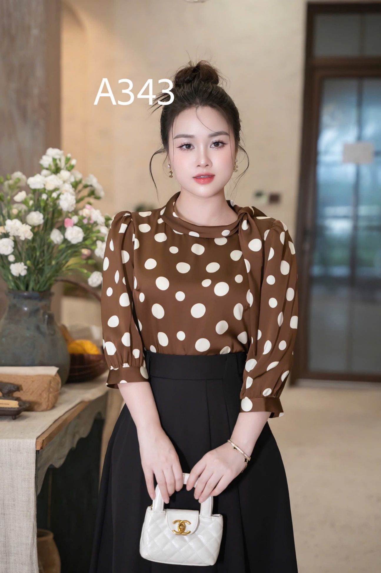 A343 Áo chấm bi tay lỡ nơ lệch