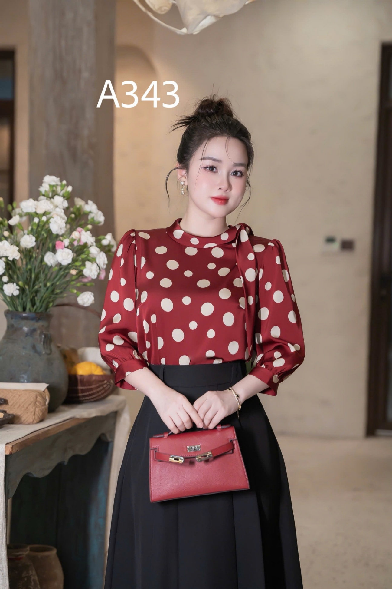 A343 Áo chấm bi tay lỡ nơ lệch