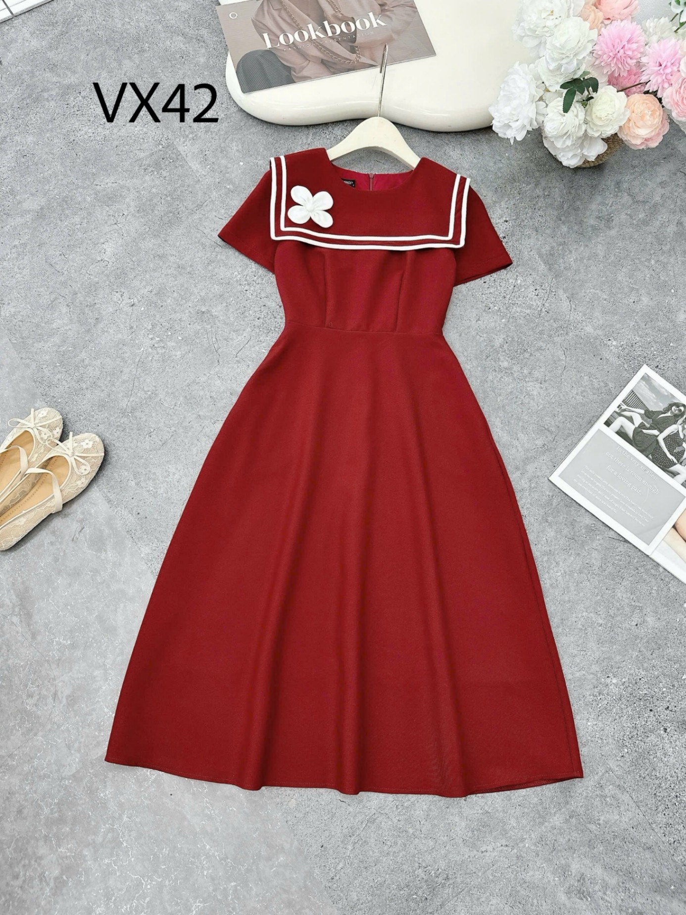 VX42 Váy liền cổ vuông viền tag hoa