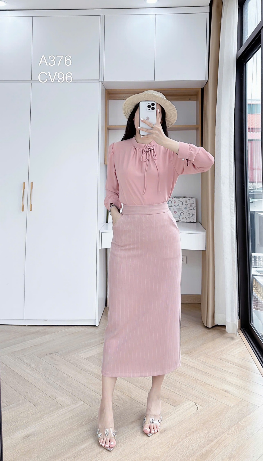 A376 áo dài tay cổ tròn hoa