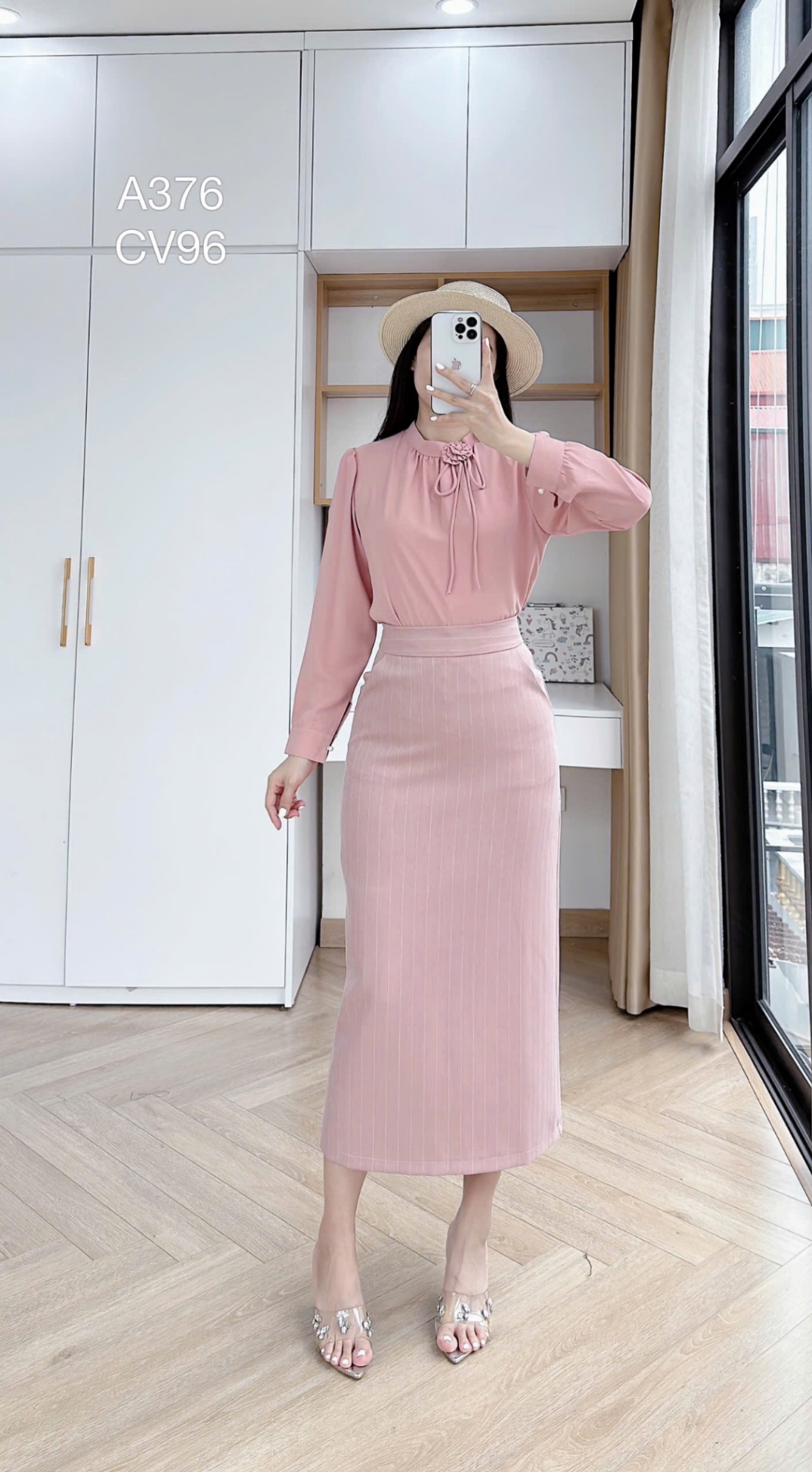 A376 áo dài tay cổ tròn hoa