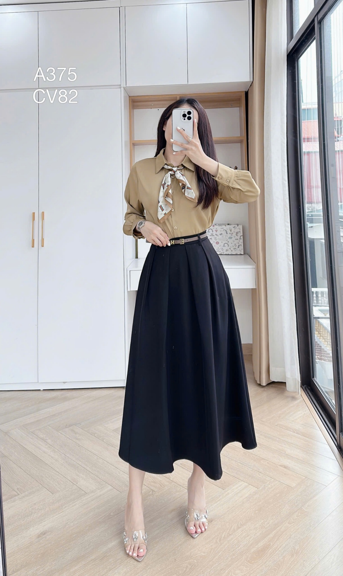 A375 áo lụa dài tay kèm khăn