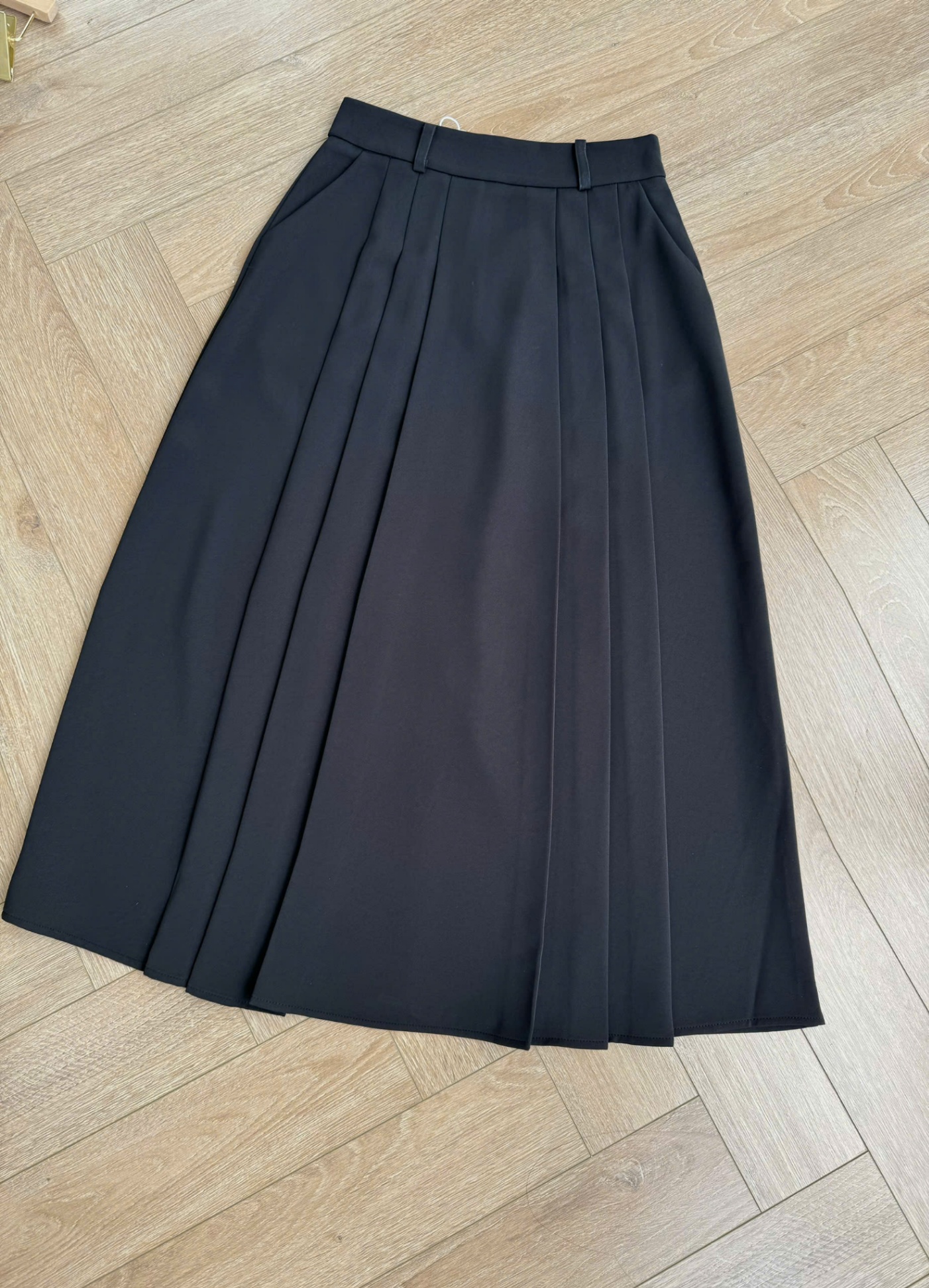CV99 Chân váy xòe xếp ly dài 83cm