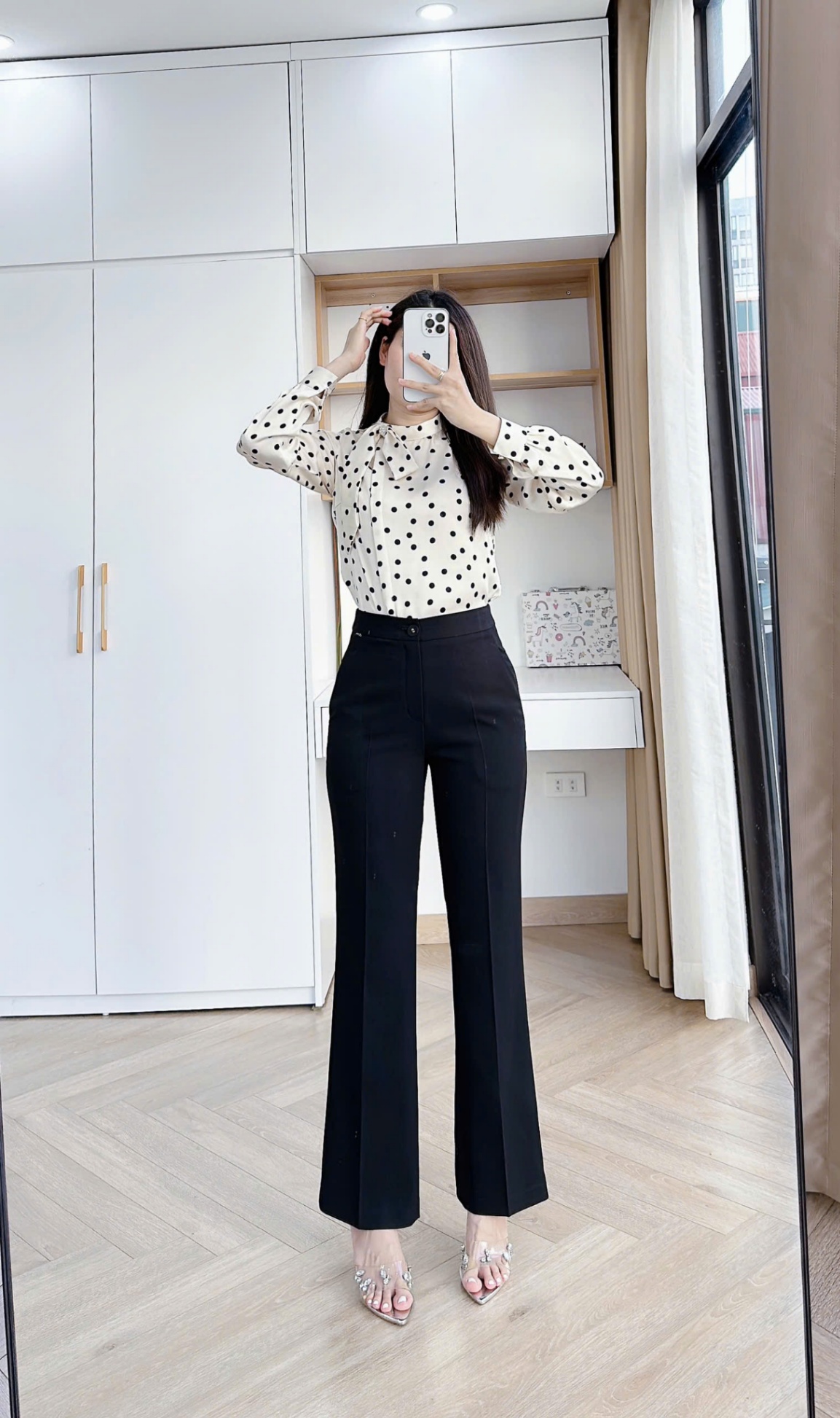 Q244 quần loe 1 cúc bọc trơn