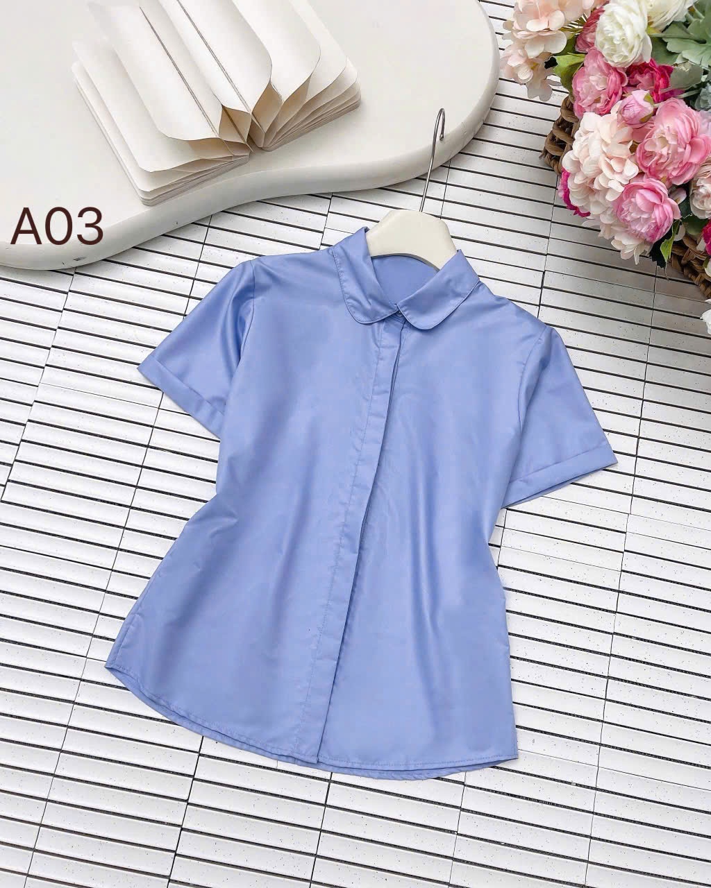 A03 áo trắng cổ sen