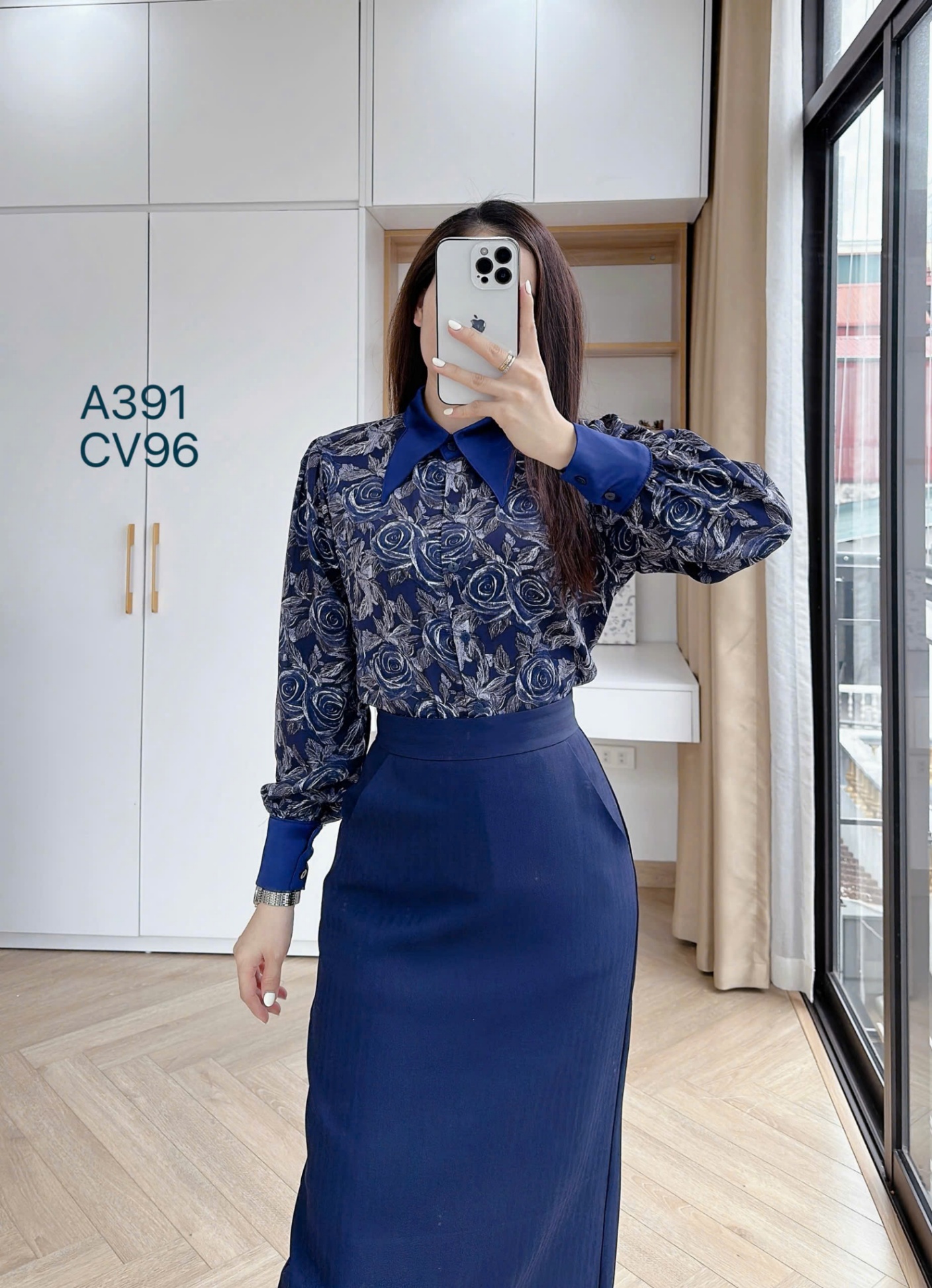 A391 áo loang hoa cổ phối