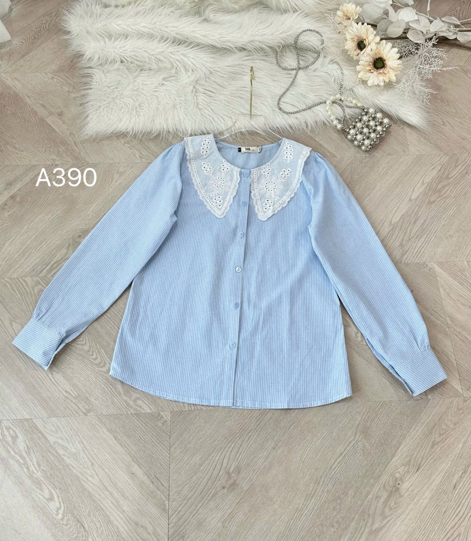 A390 áo kẻ nhỏ cổ ren dài tay