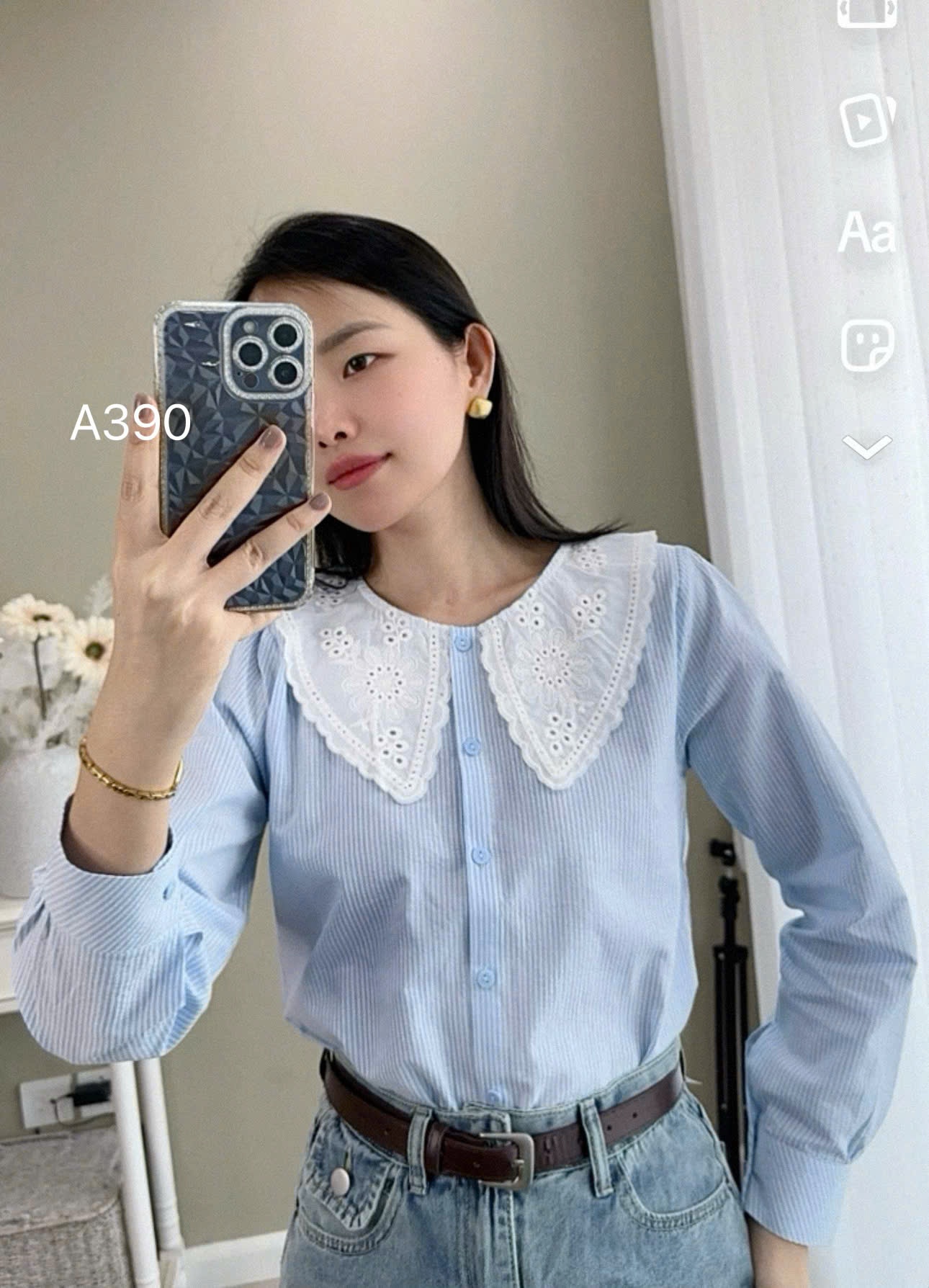 A390 áo kẻ nhỏ cổ ren dài tay