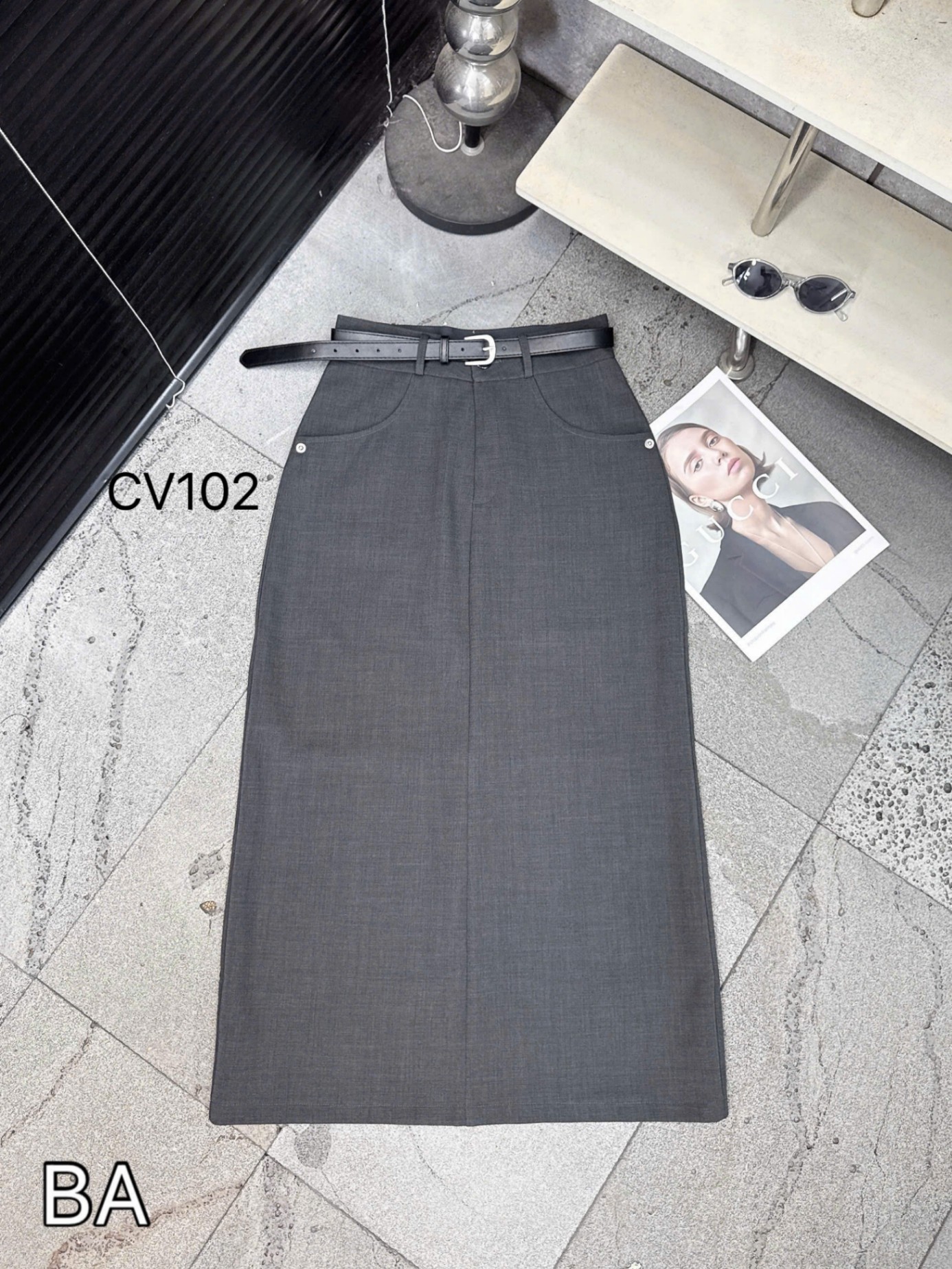 CV102 chân váy 2 túi xẻ sau
