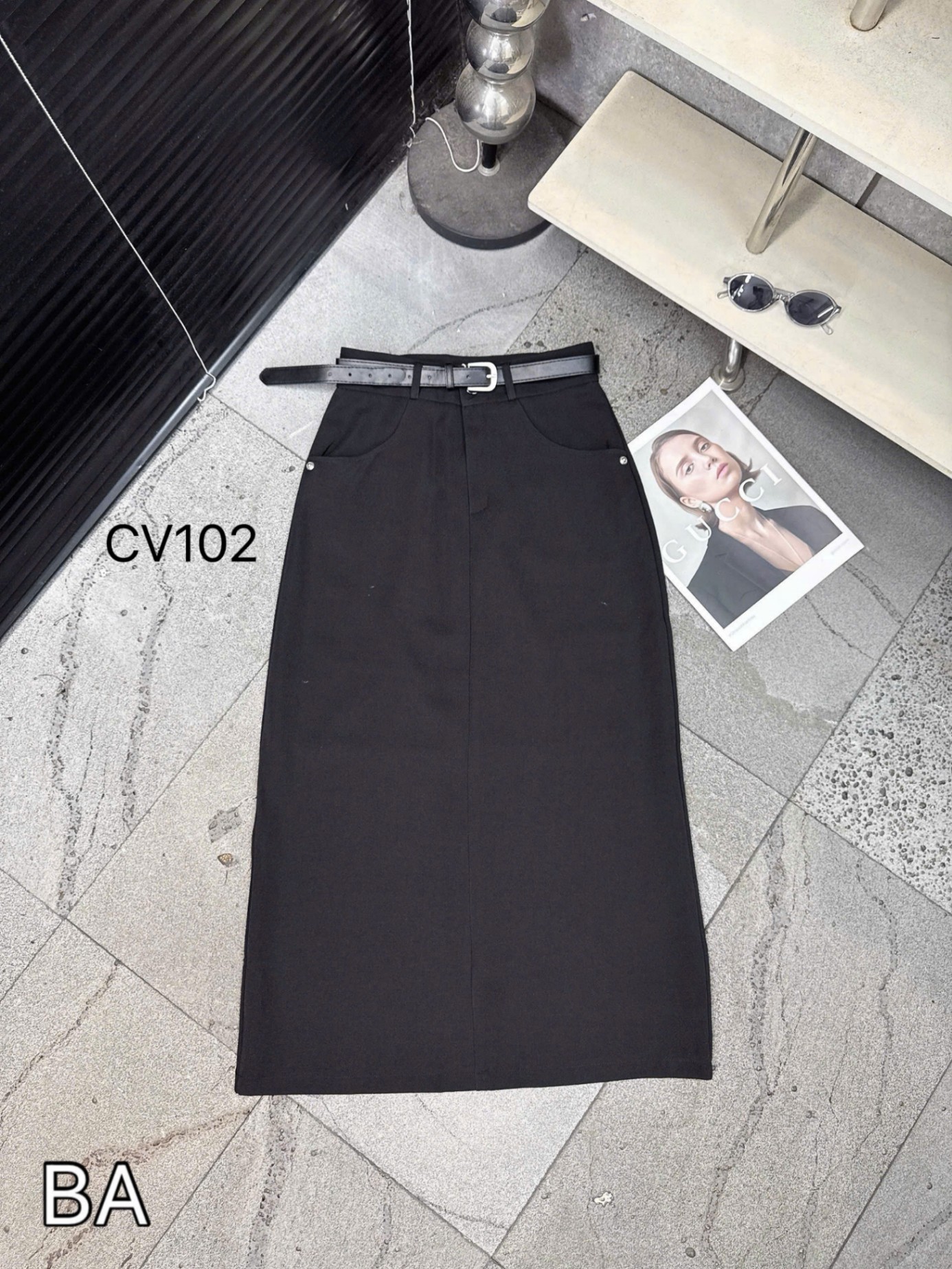 CV102 chân váy 2 túi xẻ sau