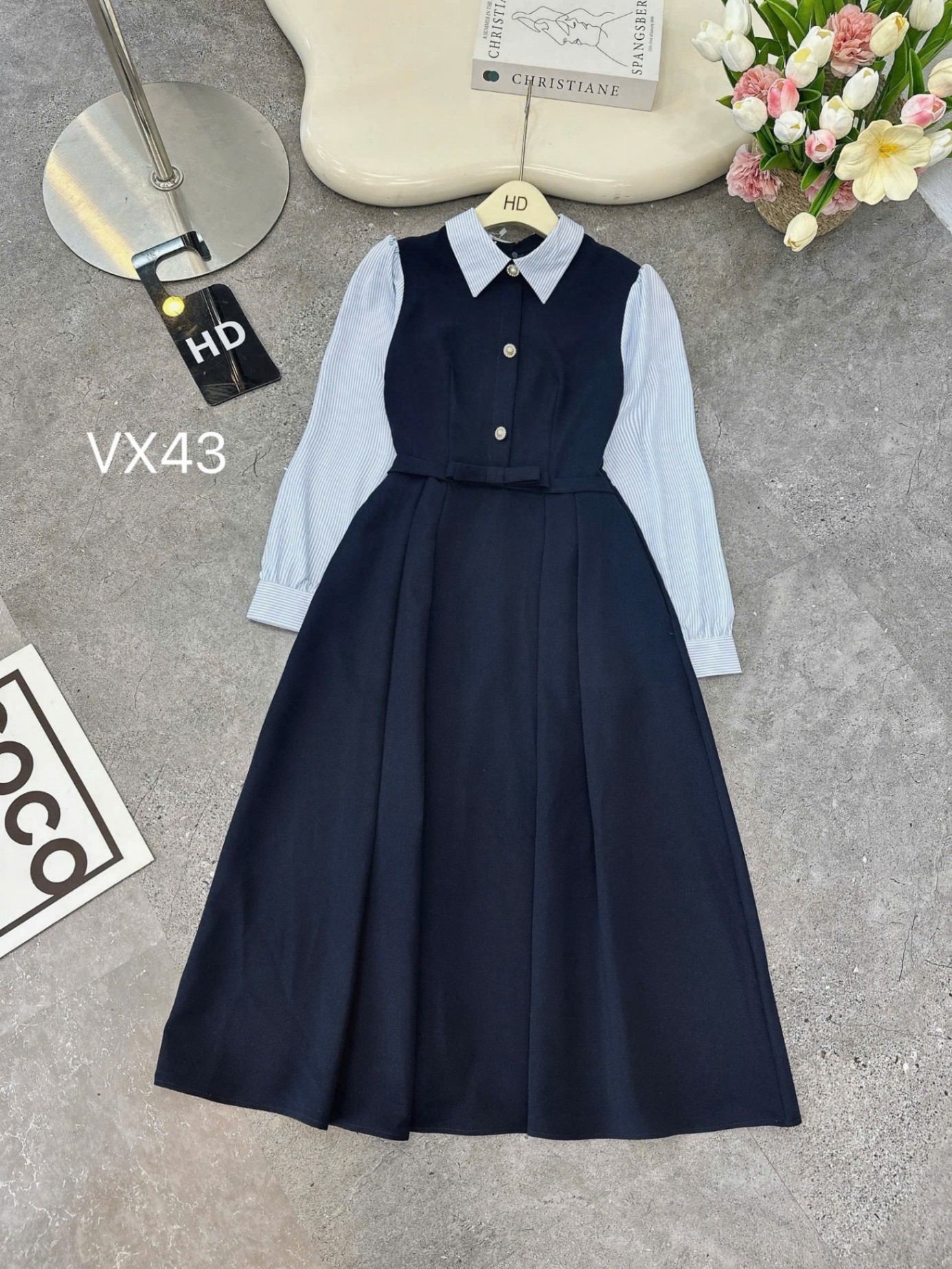 VX43 váy dài tay cổ đức