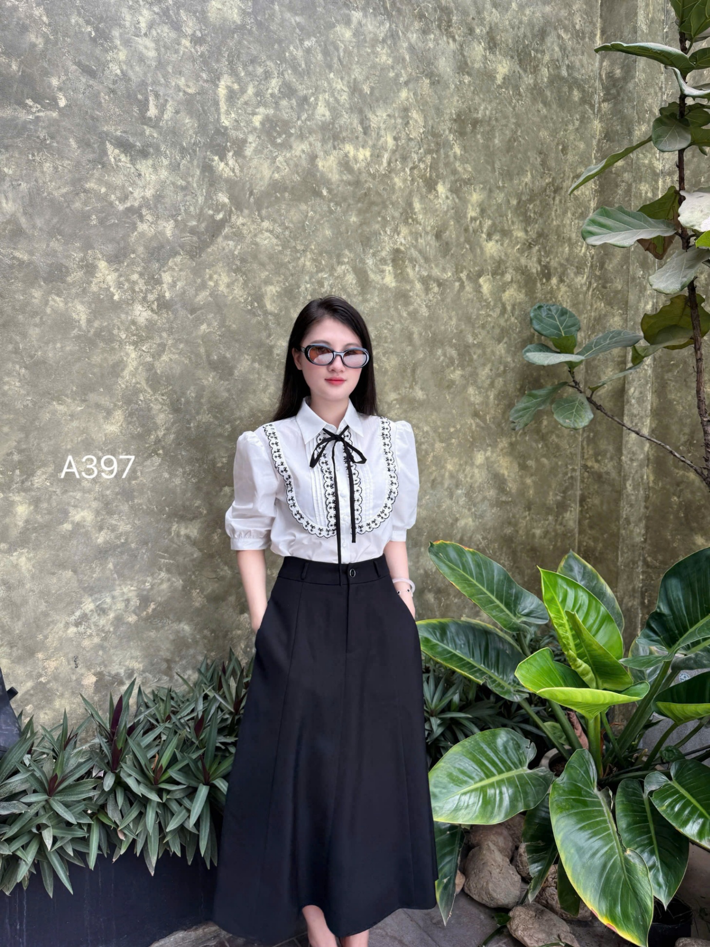 A397 áo bèo yếm ren đen