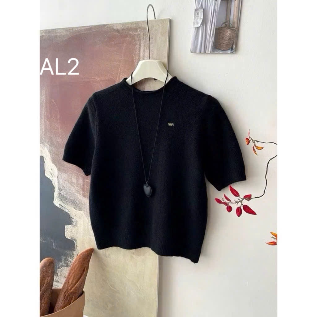 AL2 áo len tag ngực vàng