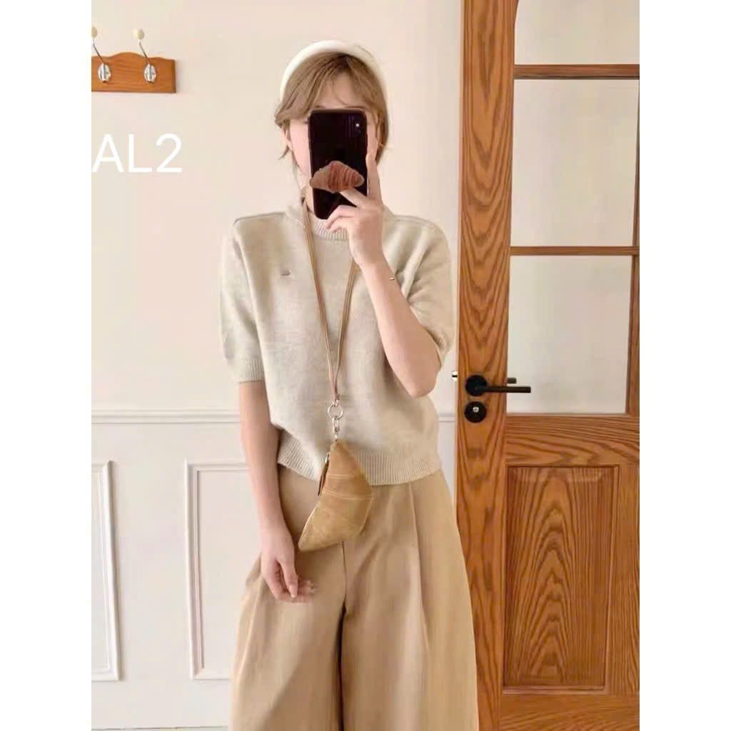 AL2 áo len tag ngực vàng