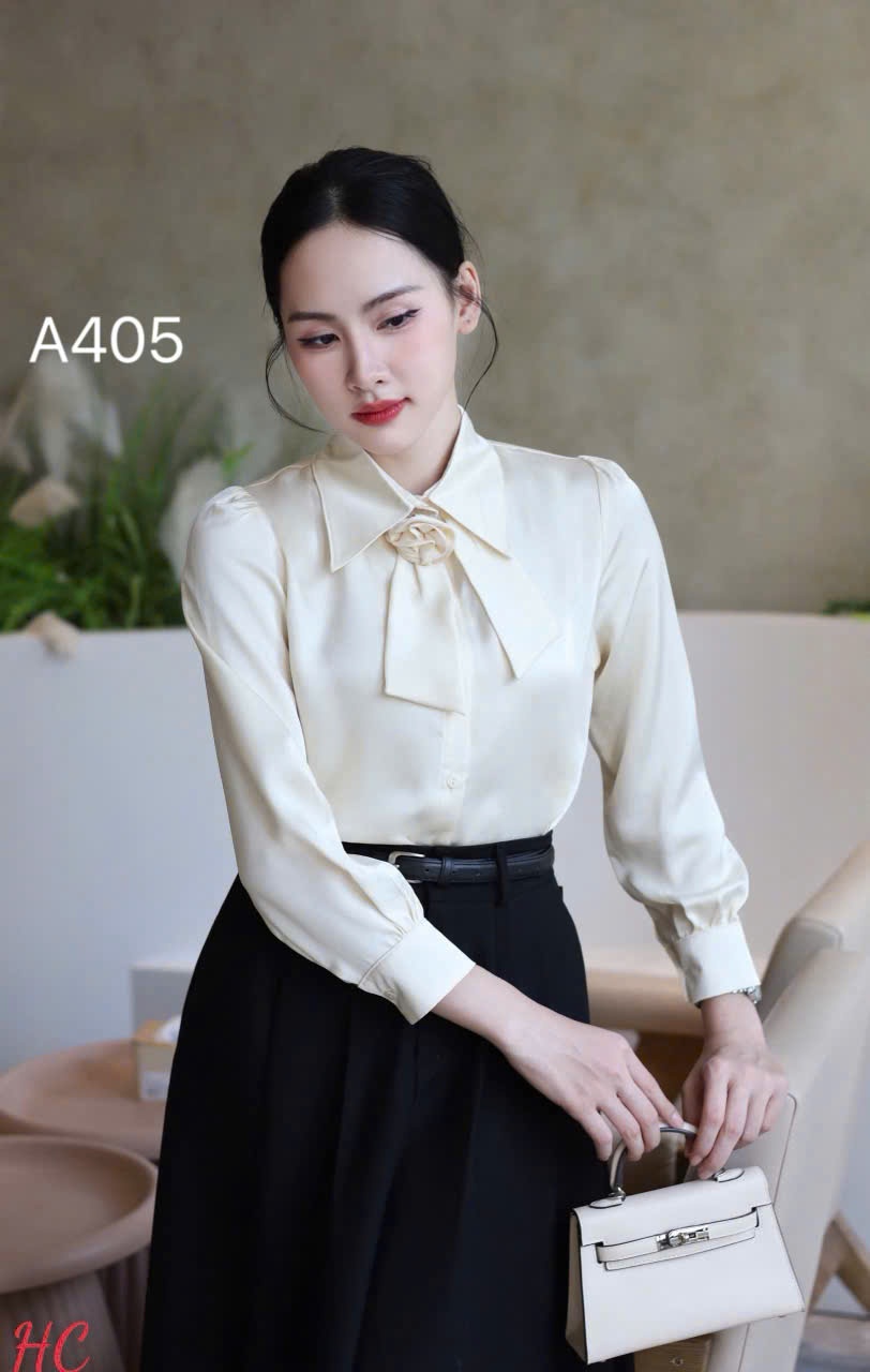 A405 áo lụa dài cổ phối hoa