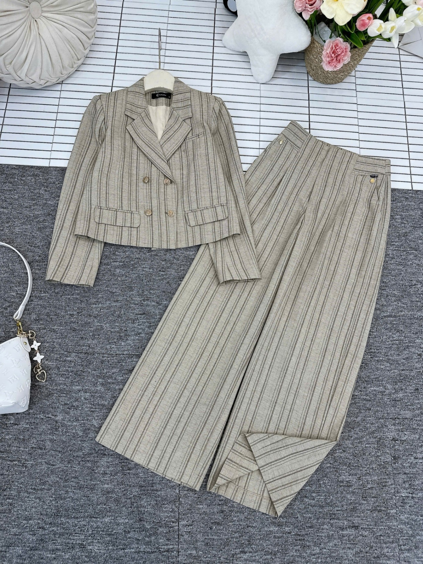 SV5 Set vest kẻ quần xuông