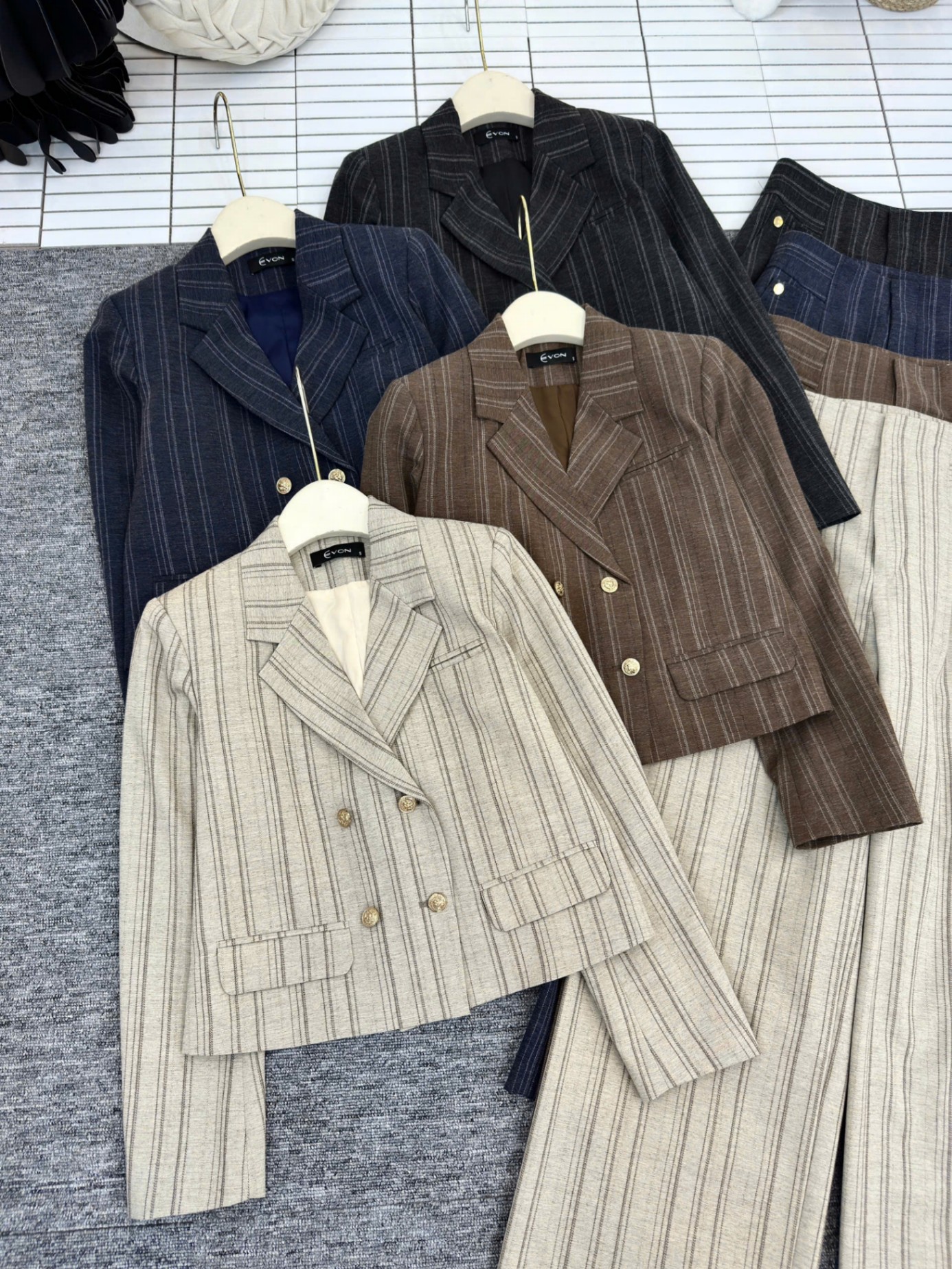 SV5 Set vest kẻ quần xuông