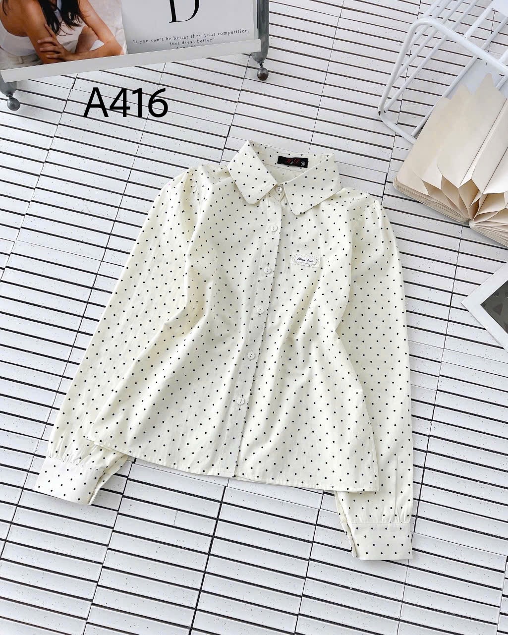 A416 Áo sơ mi chấm bi tay dài thêu tag