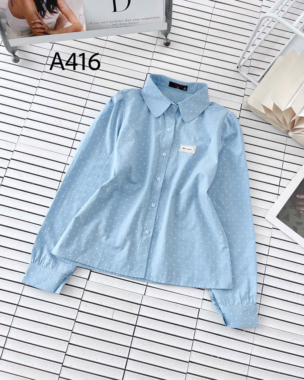 A416 Áo sơ mi chấm bi tay dài thêu tag