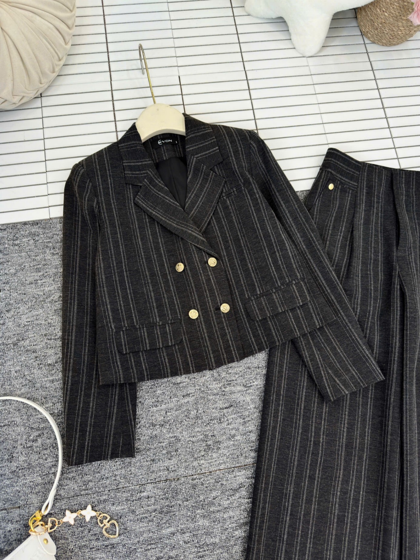 SV5 Set vest kẻ quần xuông