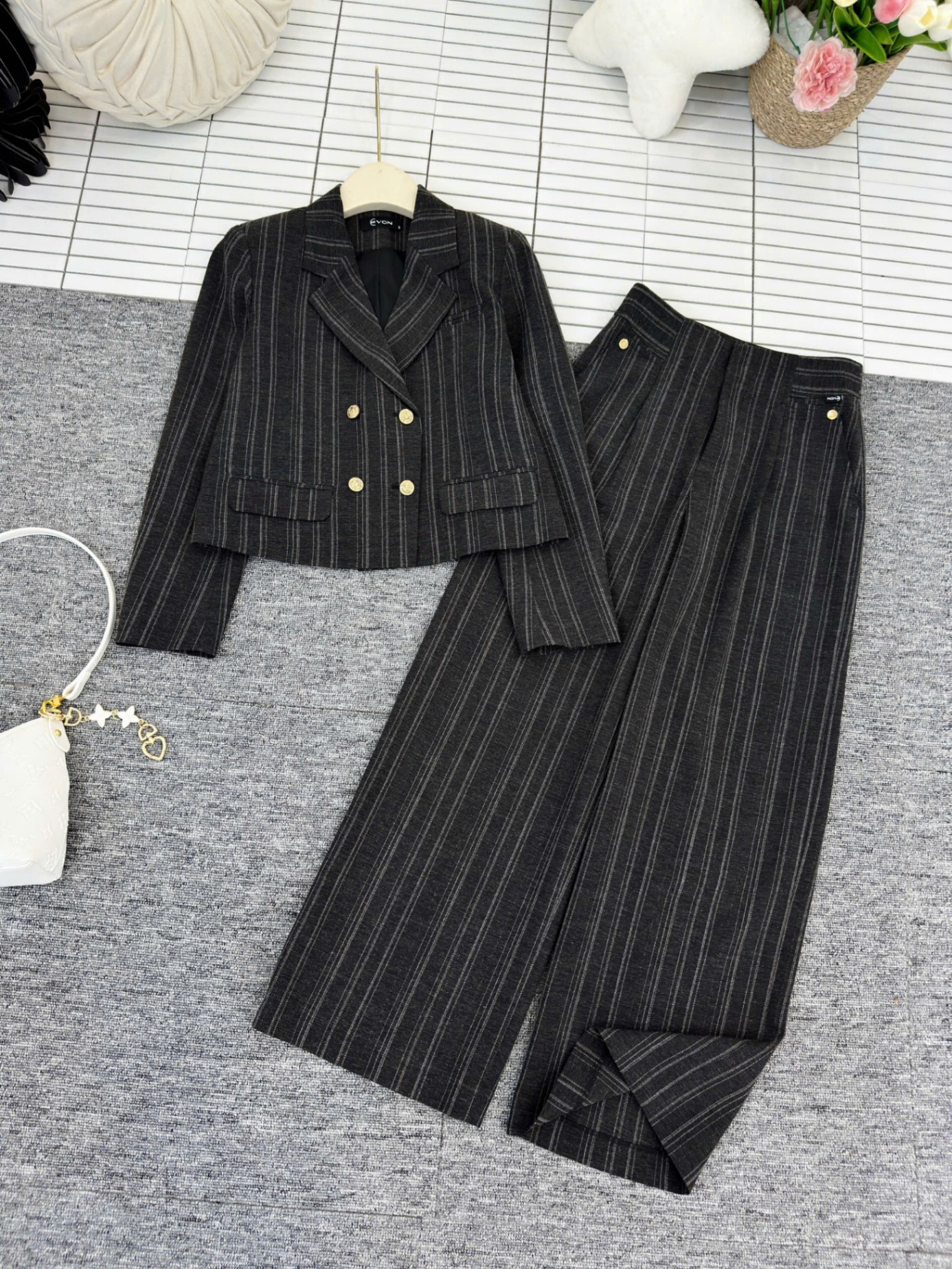 SV5 Set vest kẻ quần xuông