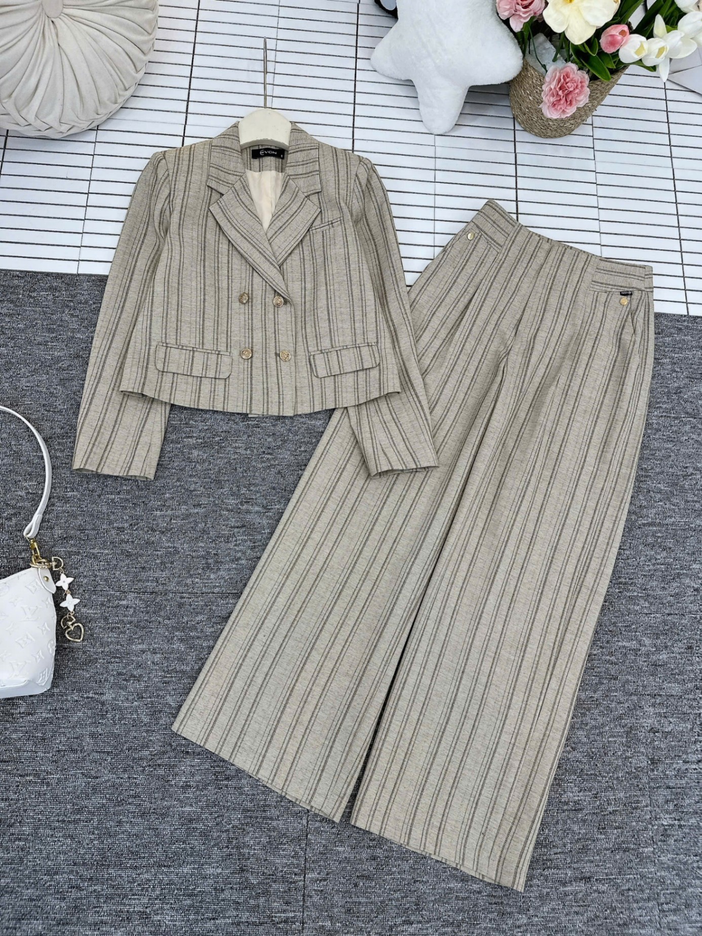 SV5 Set vest kẻ quần xuông