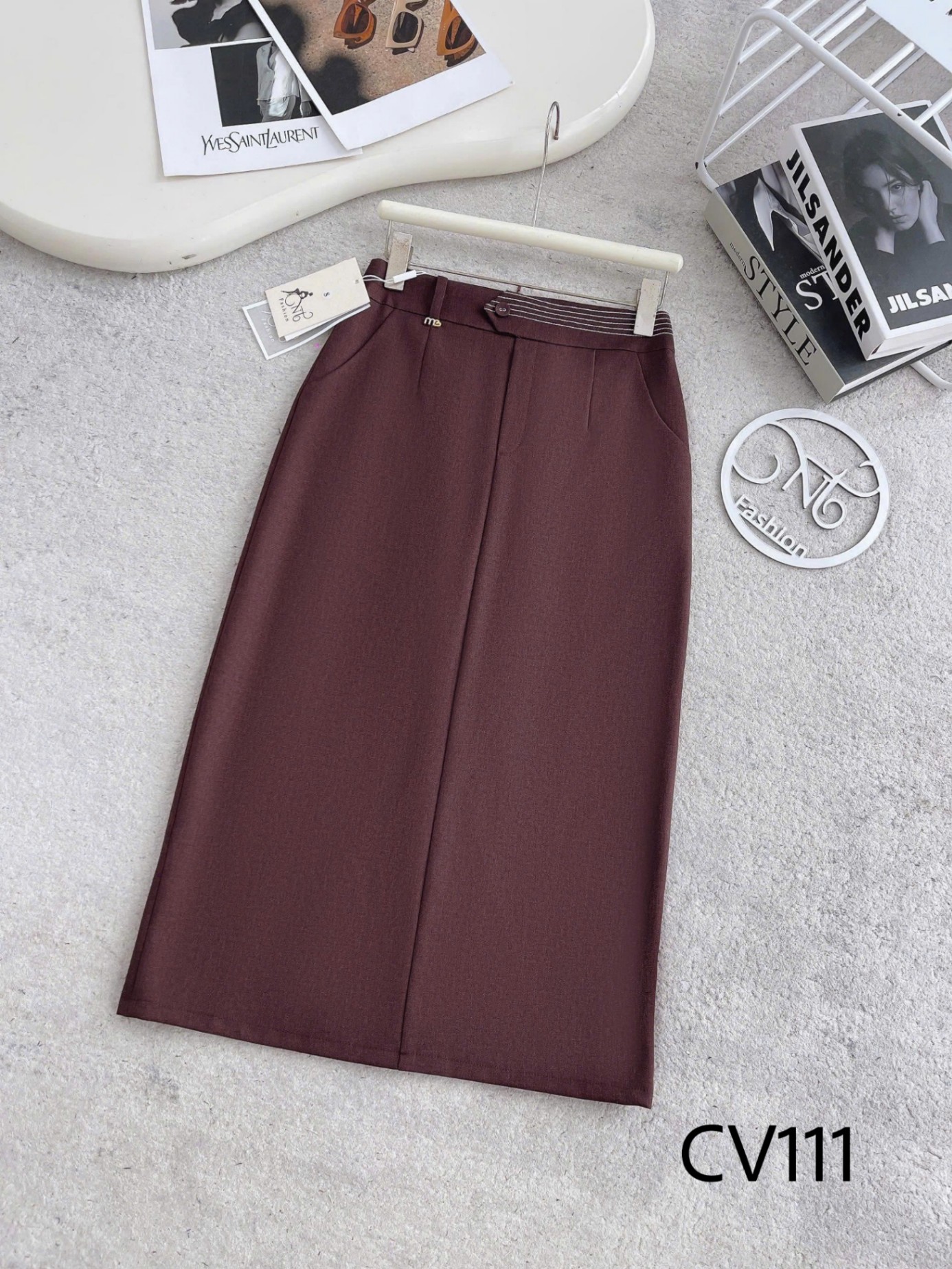 CV111 Chân váy cúc nhê cạp chỉ dài 80cm
