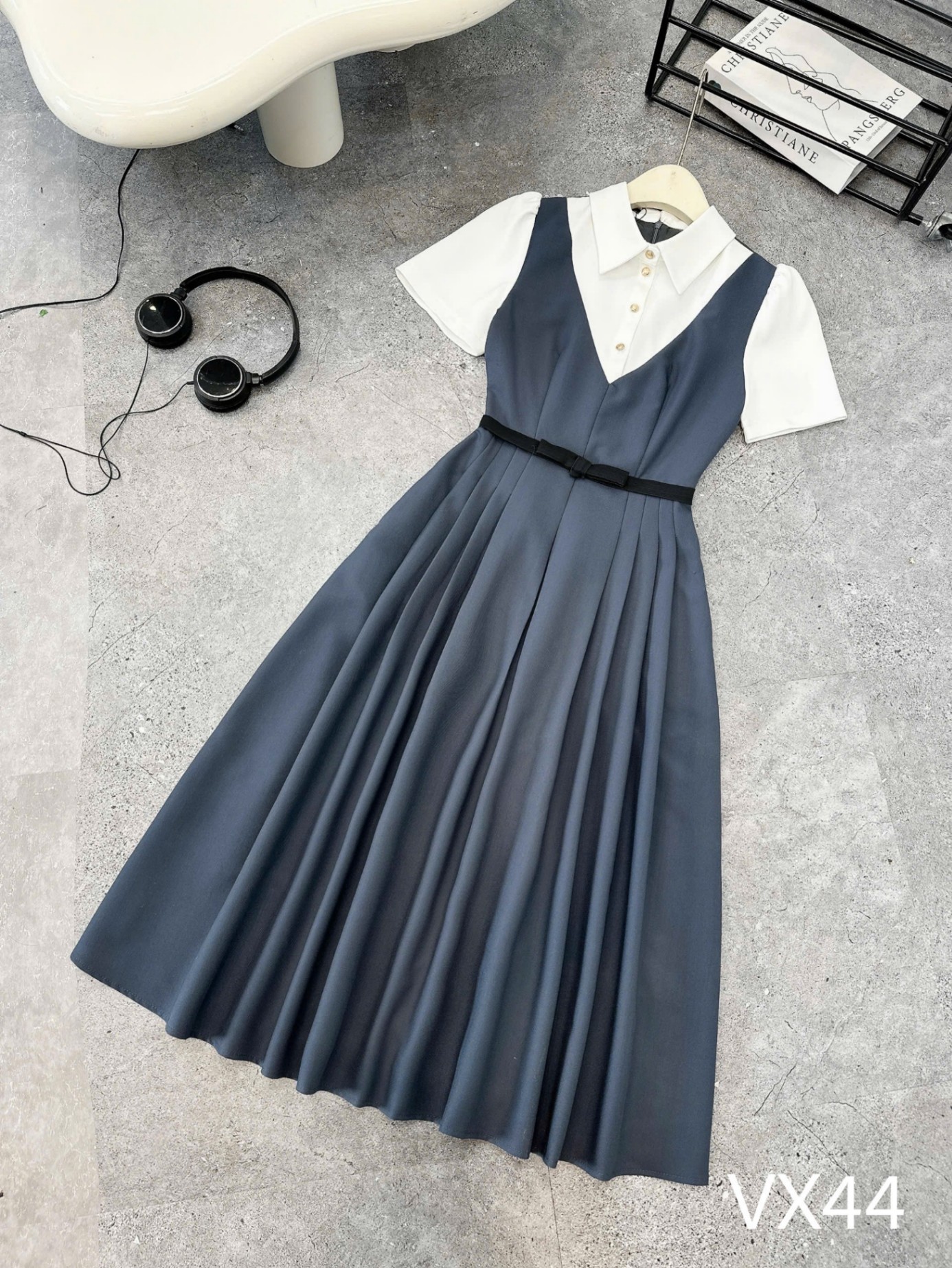 VX44 Váy phối yếm